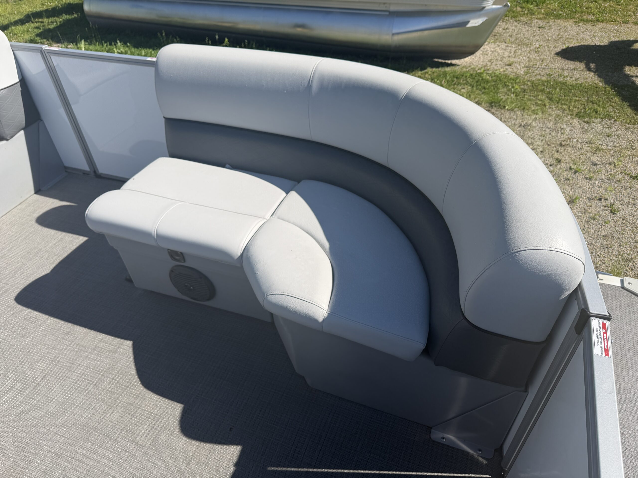 2020 Bentley 180 Cruise with 60hp Mercury Command Thrust
