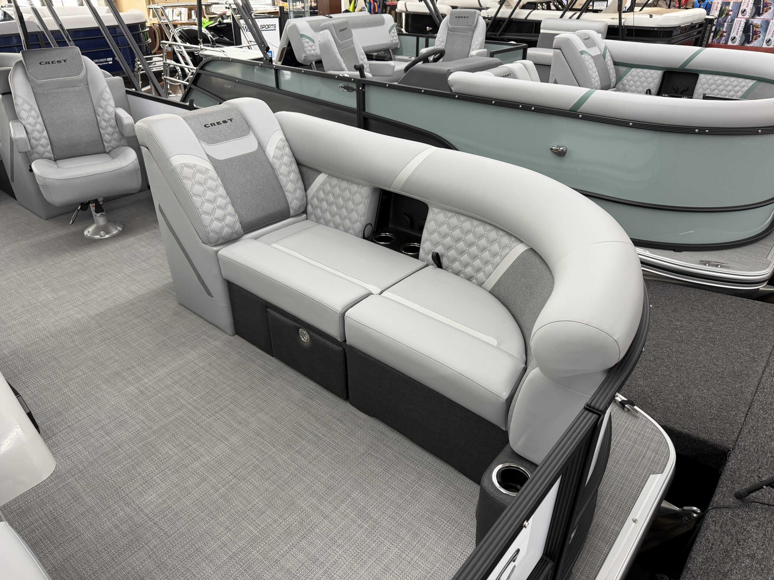 2026 Crest Conquest 215 SLC  Mercury 115hp  Easy Cover