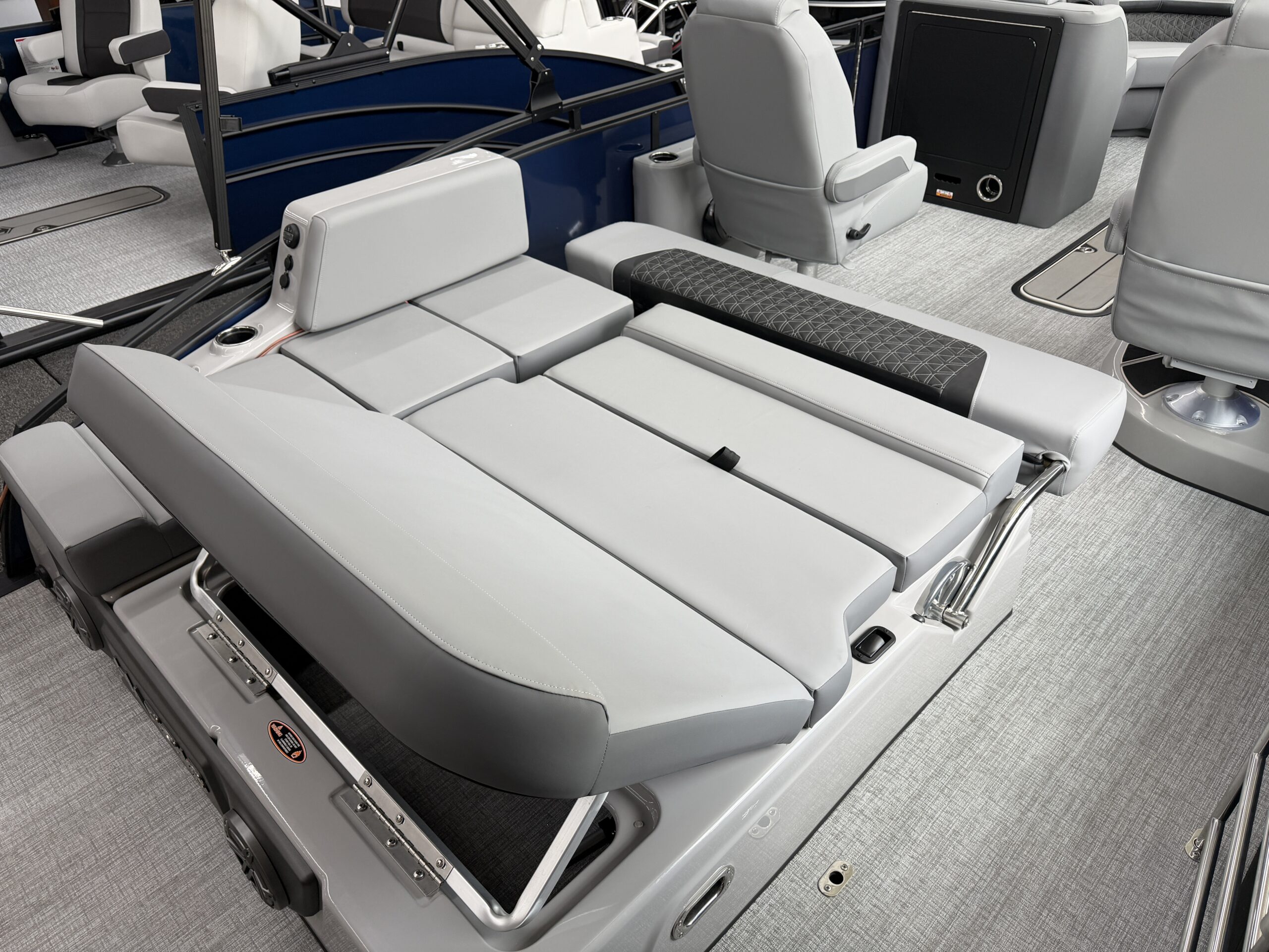 2026 Harris Solstice 230 SLDH Tri Toon Mercury 250hp