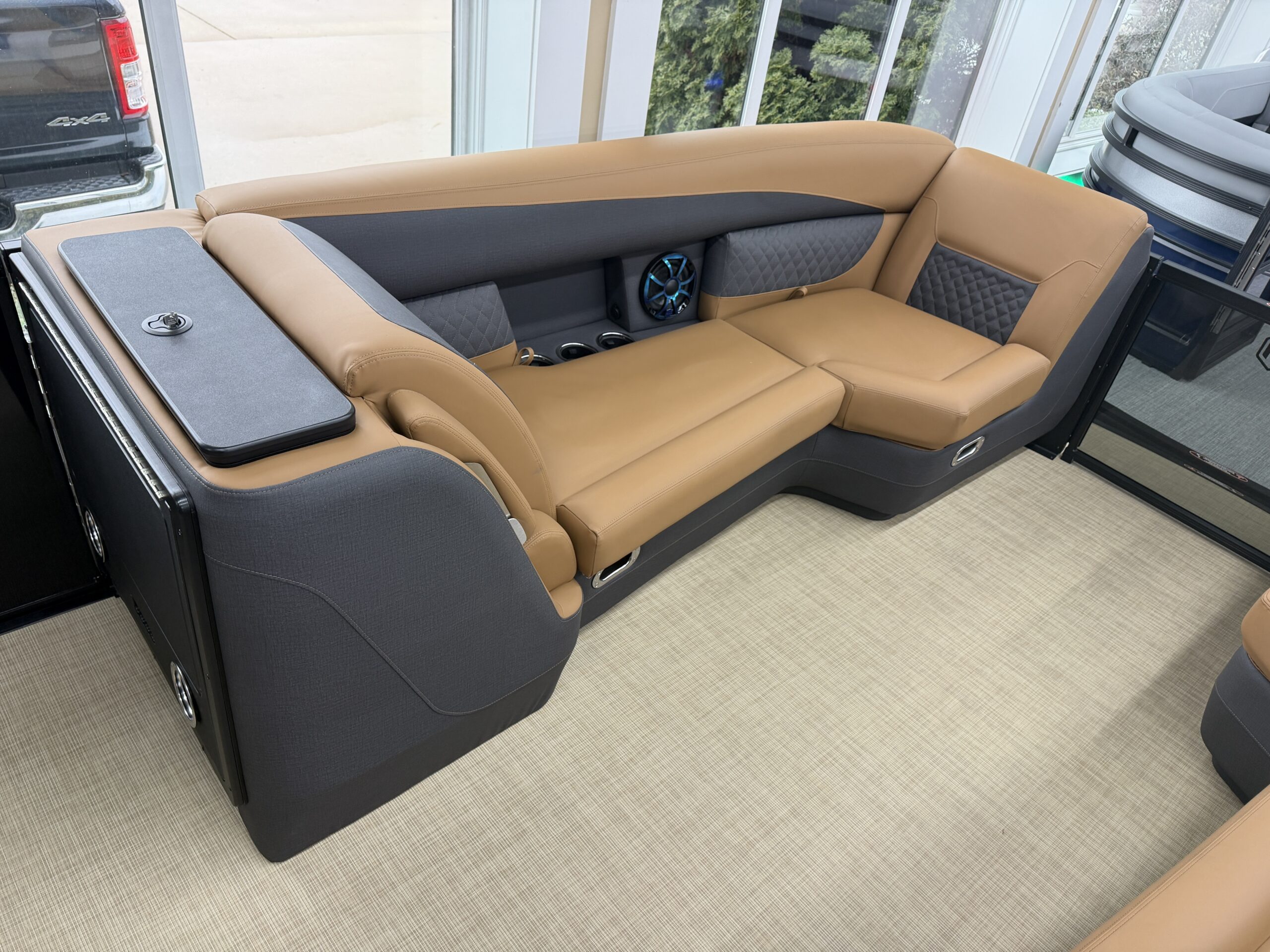 2026 Harris Sunliner 230 SLDH Tri Toon.  Mercury 200hp