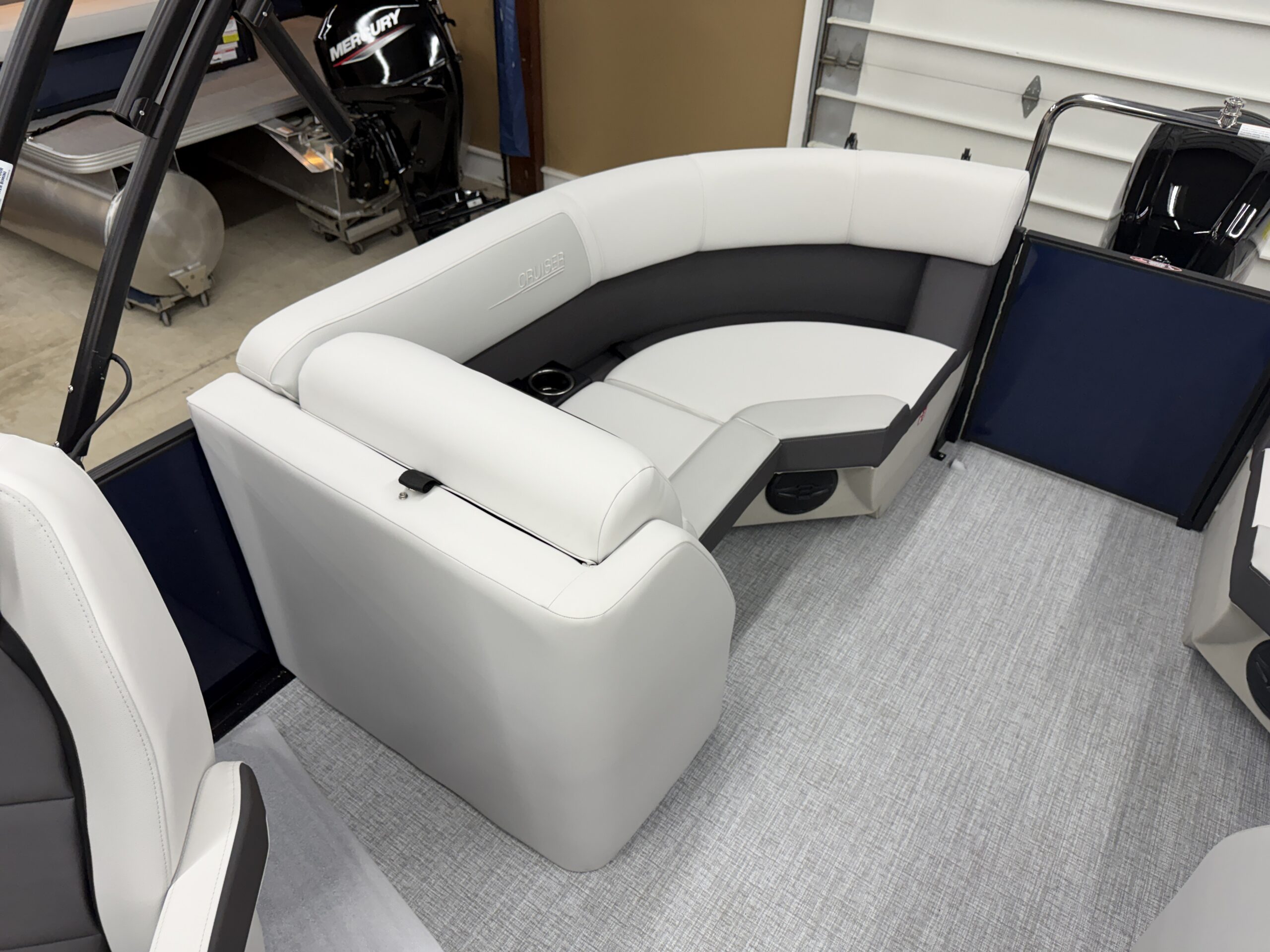 2026 Haris Cruiser 210 CWDH Mercury 90hp Command Thrust