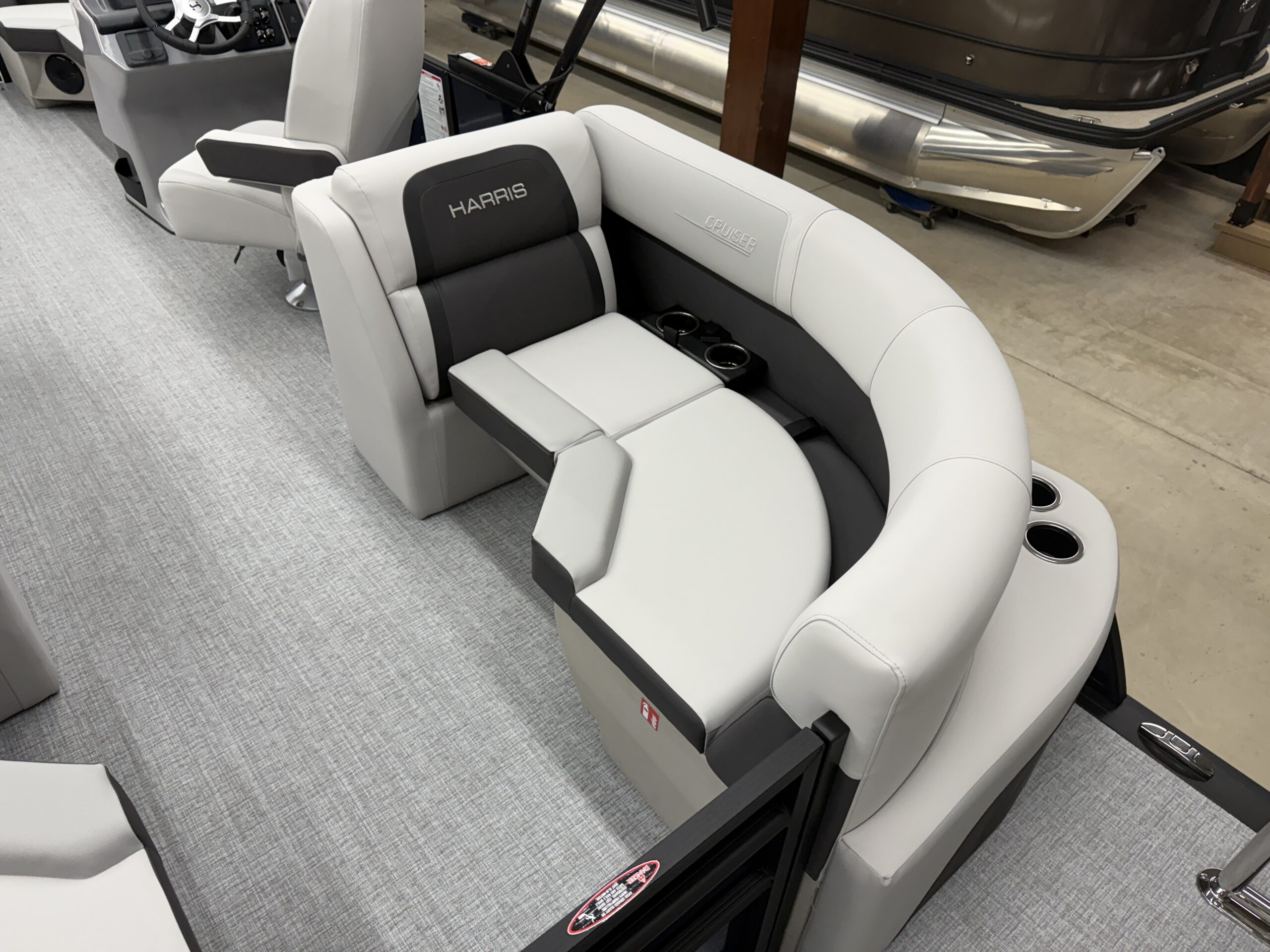 2026 Haris Cruiser 210 CWDH Mercury 90hp Command Thrust