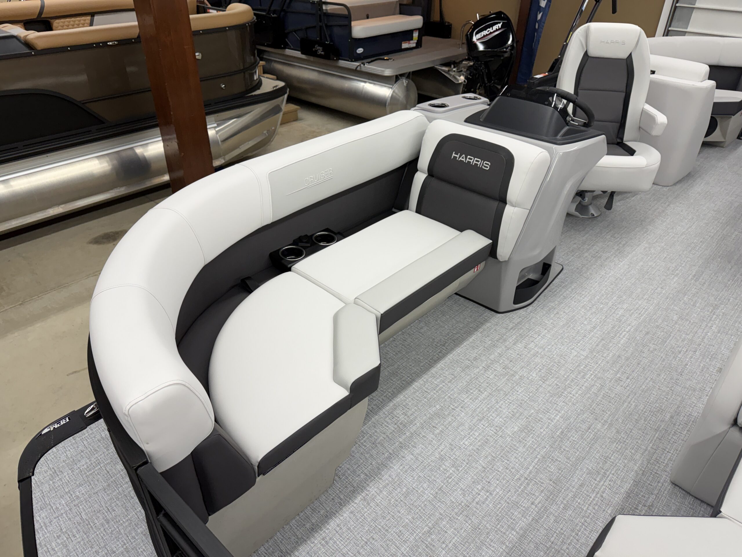 2026 Haris Cruiser 210 CWDH Mercury 90hp Command Thrust