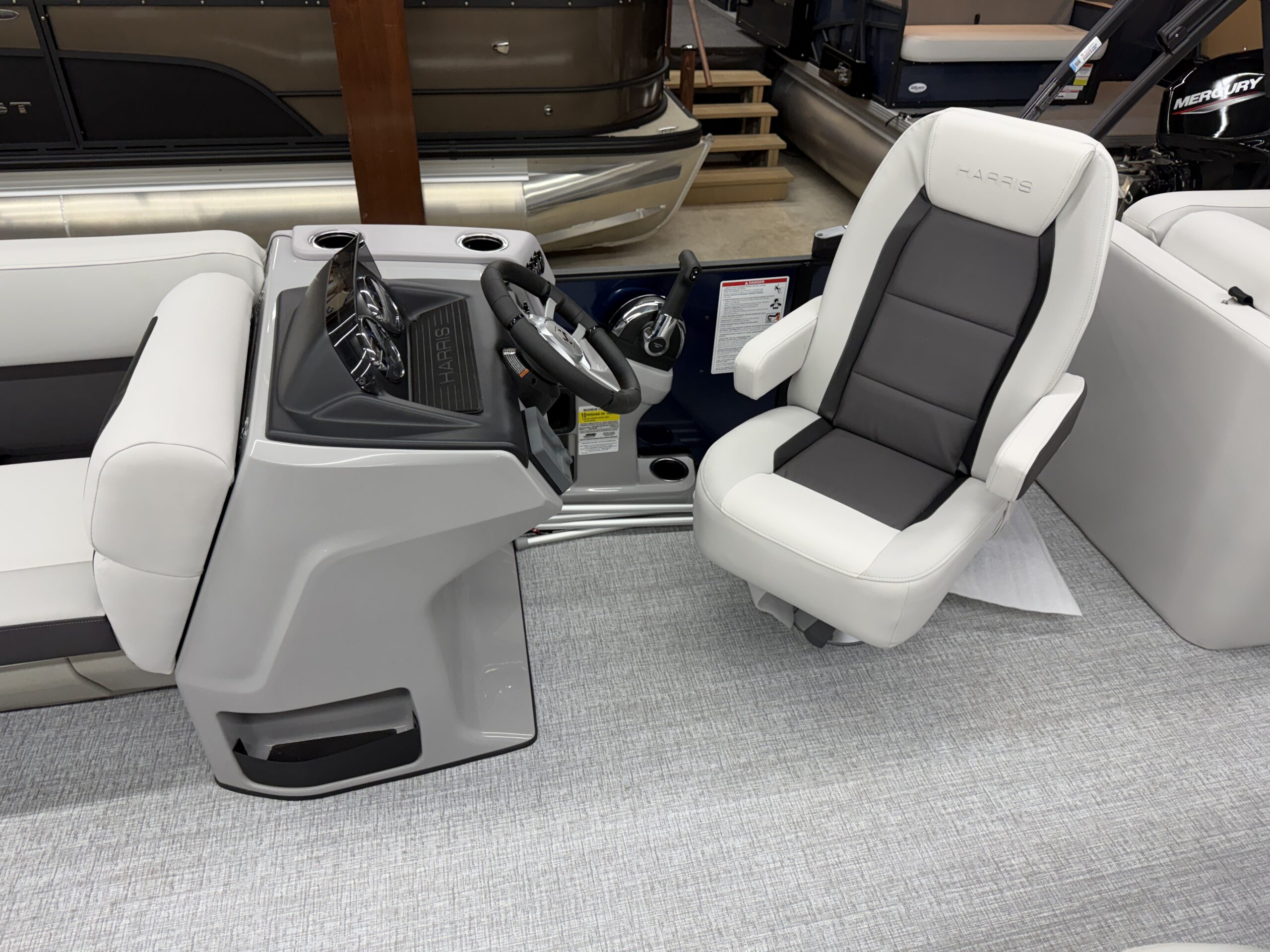 2026 Haris Cruiser 210 CWDH Mercury 90hp Command Thrust