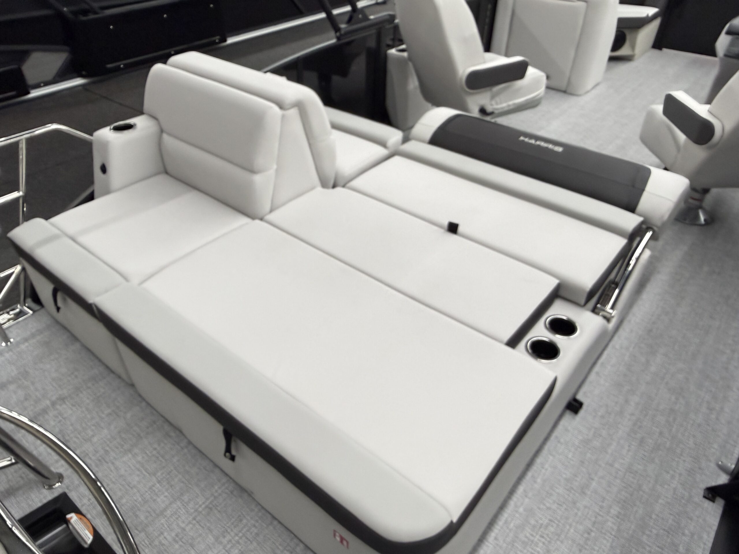 2026 Harris Cruiser 210 SLDH  Mercury 90hp Command Thrust