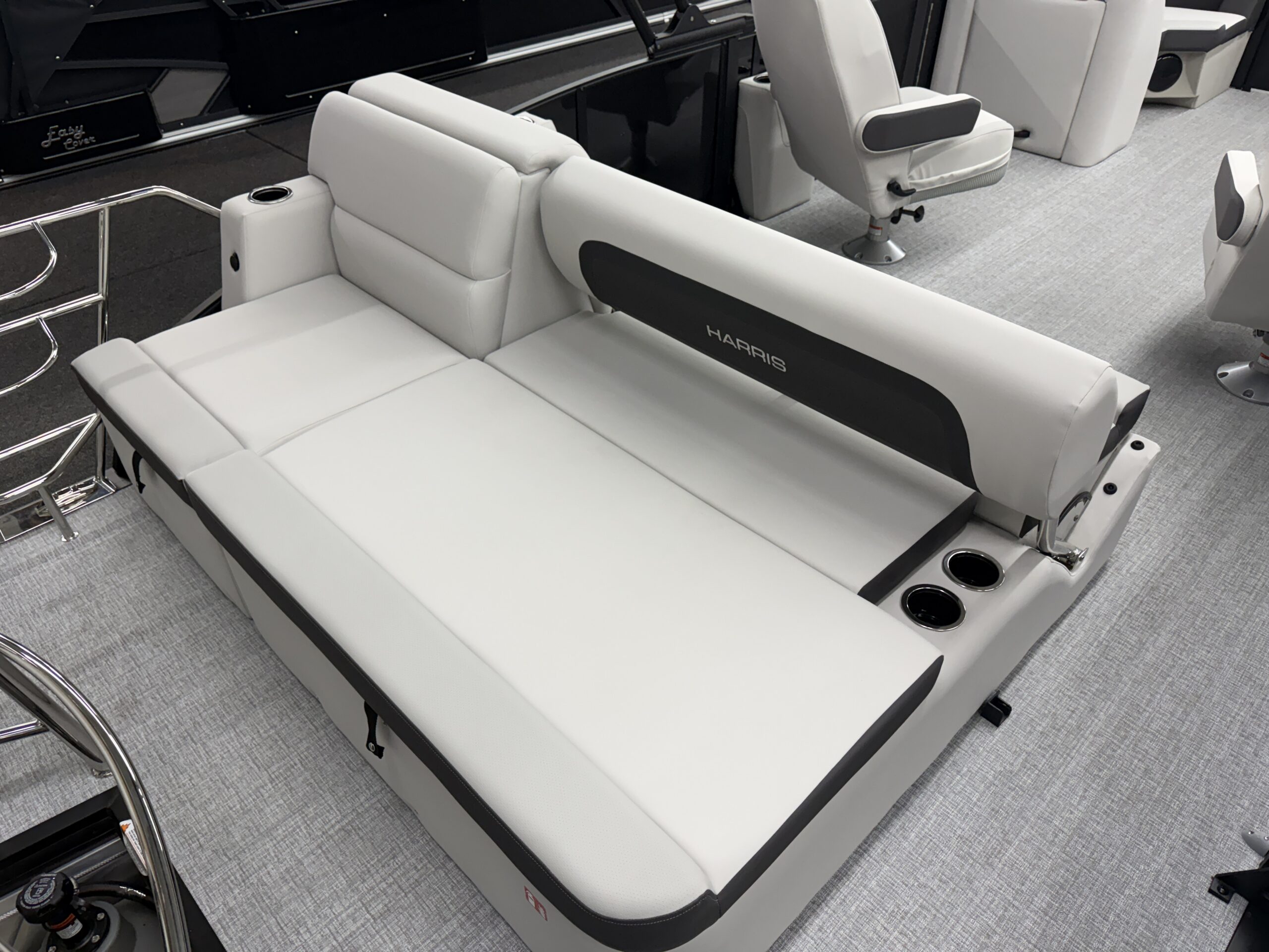 2026 Harris Cruiser 210 SLDH  Mercury 90hp Command Thrust