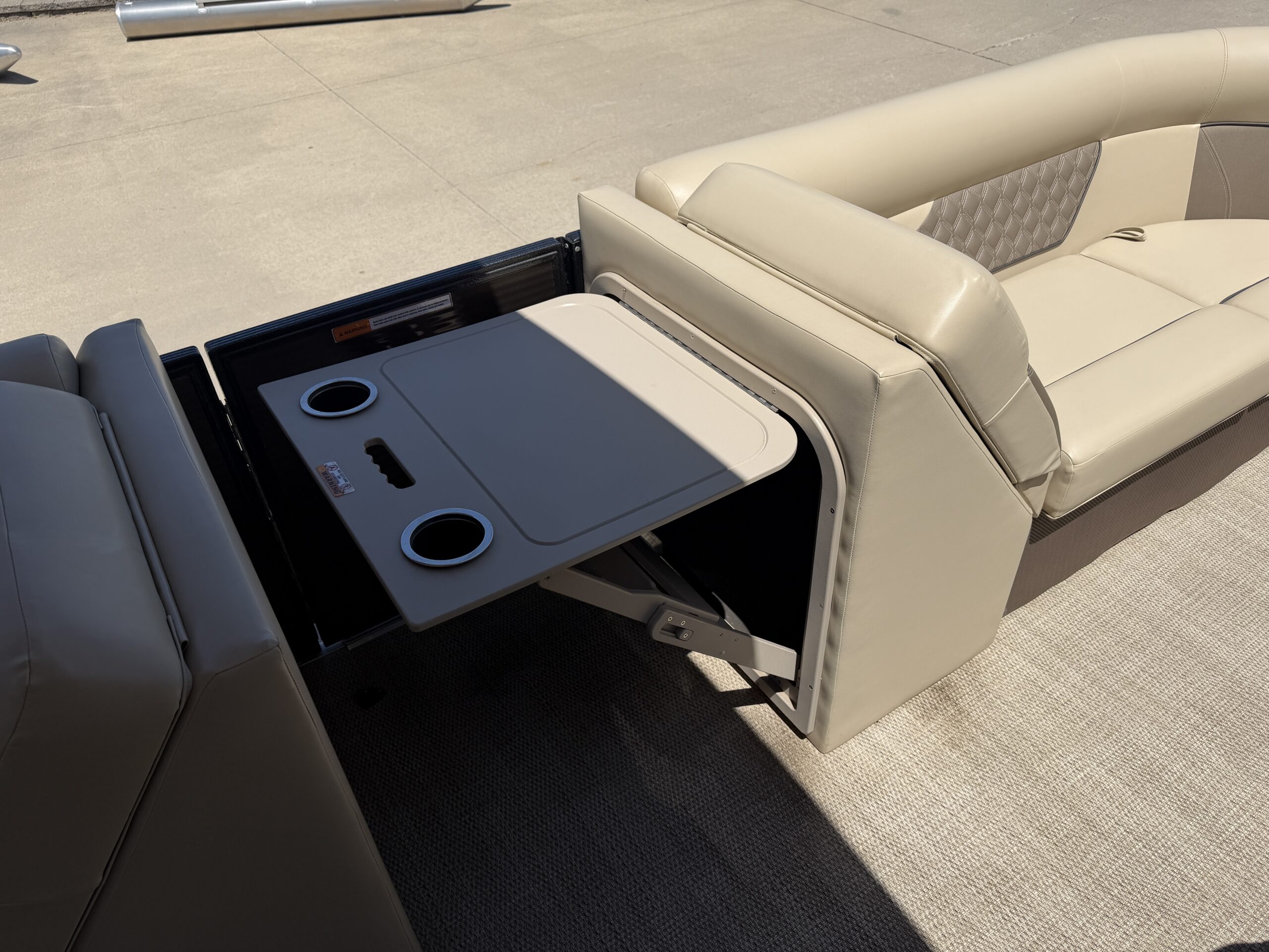 2022 Crest Classic DLX 220 SLS Mercury 50hp CT  Easy Cover