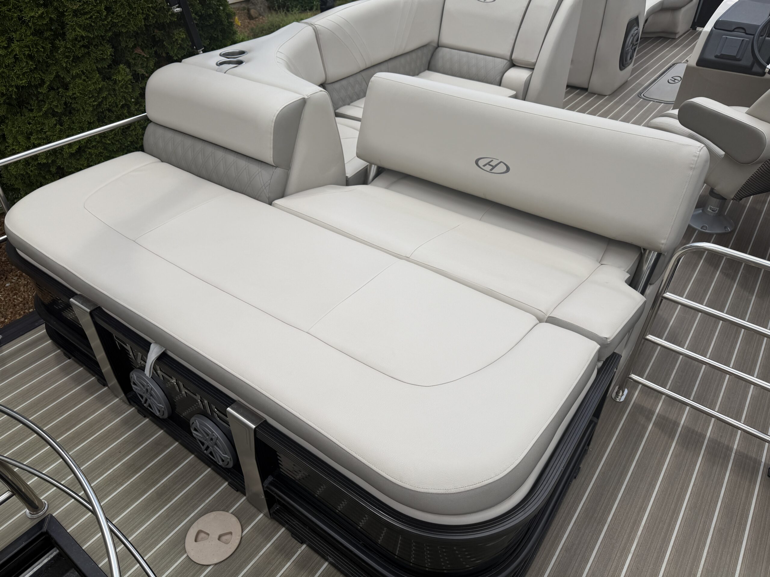 2019 Harris Solstice 240 SL Tri Toon Mercury 200hp Verado Pro