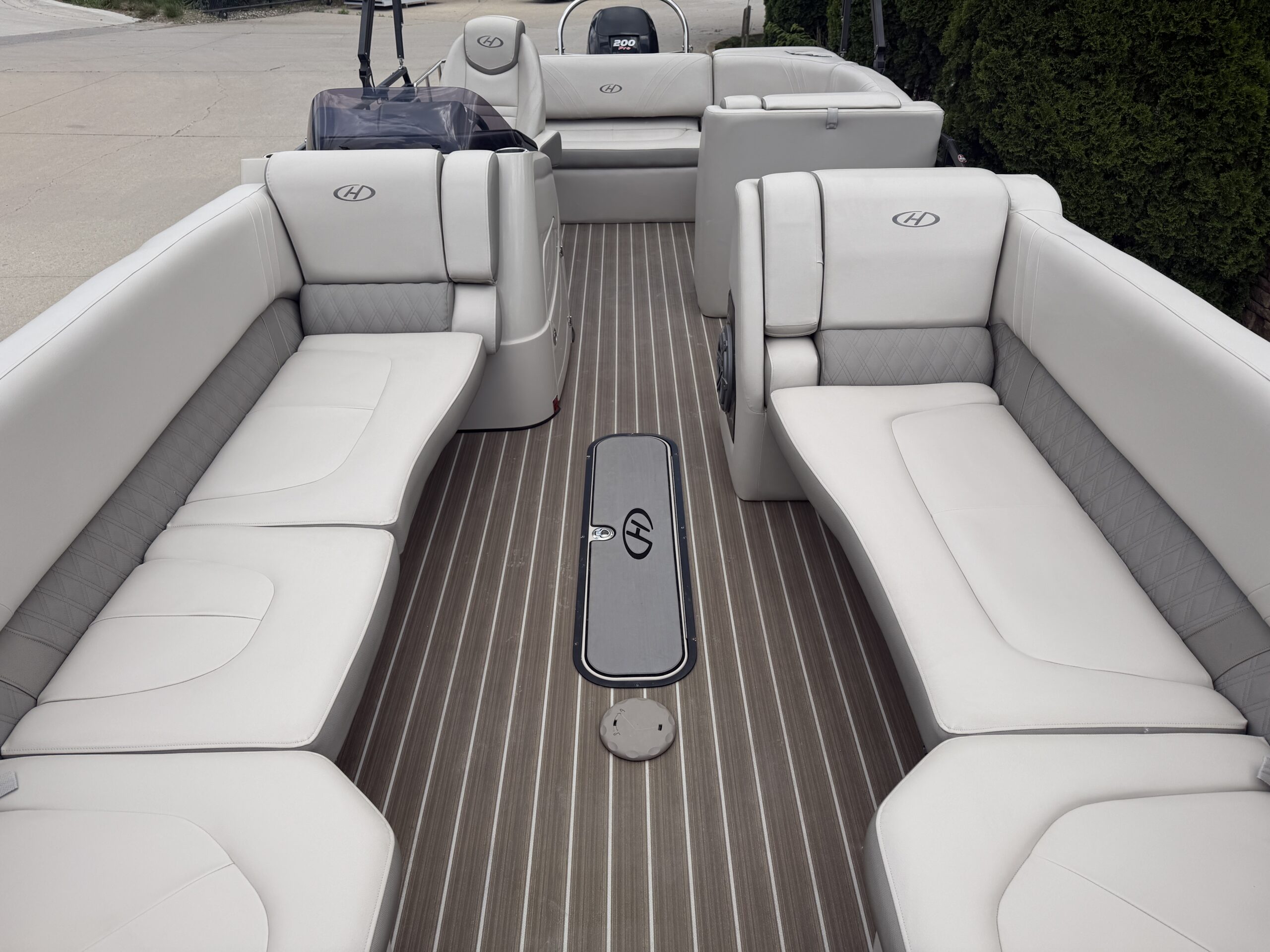 2019 Harris Solstice 240 SL Tri Toon Mercury 200hp Verado Pro