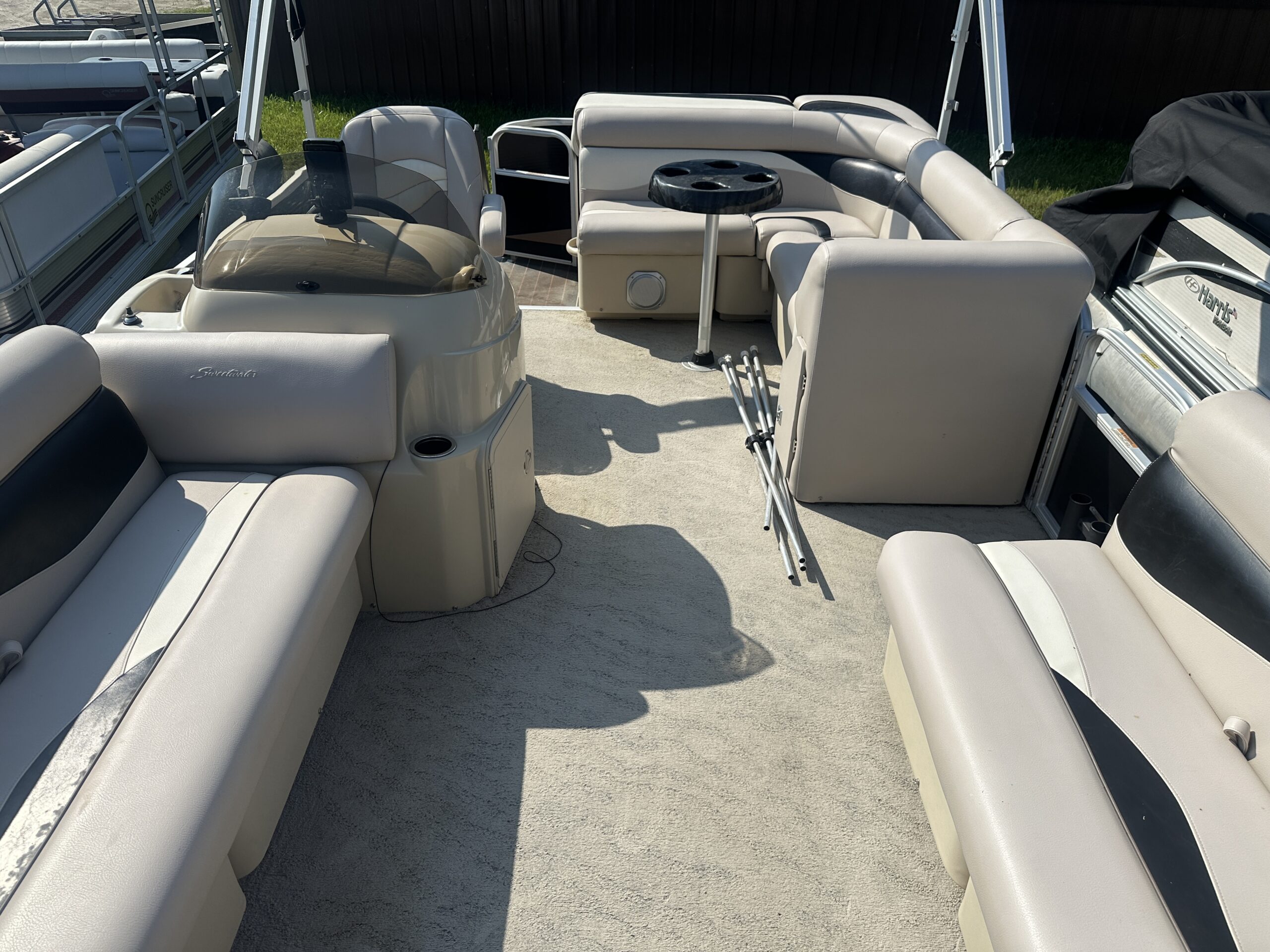 2005 Harris Royal 260  Mercury 60hp