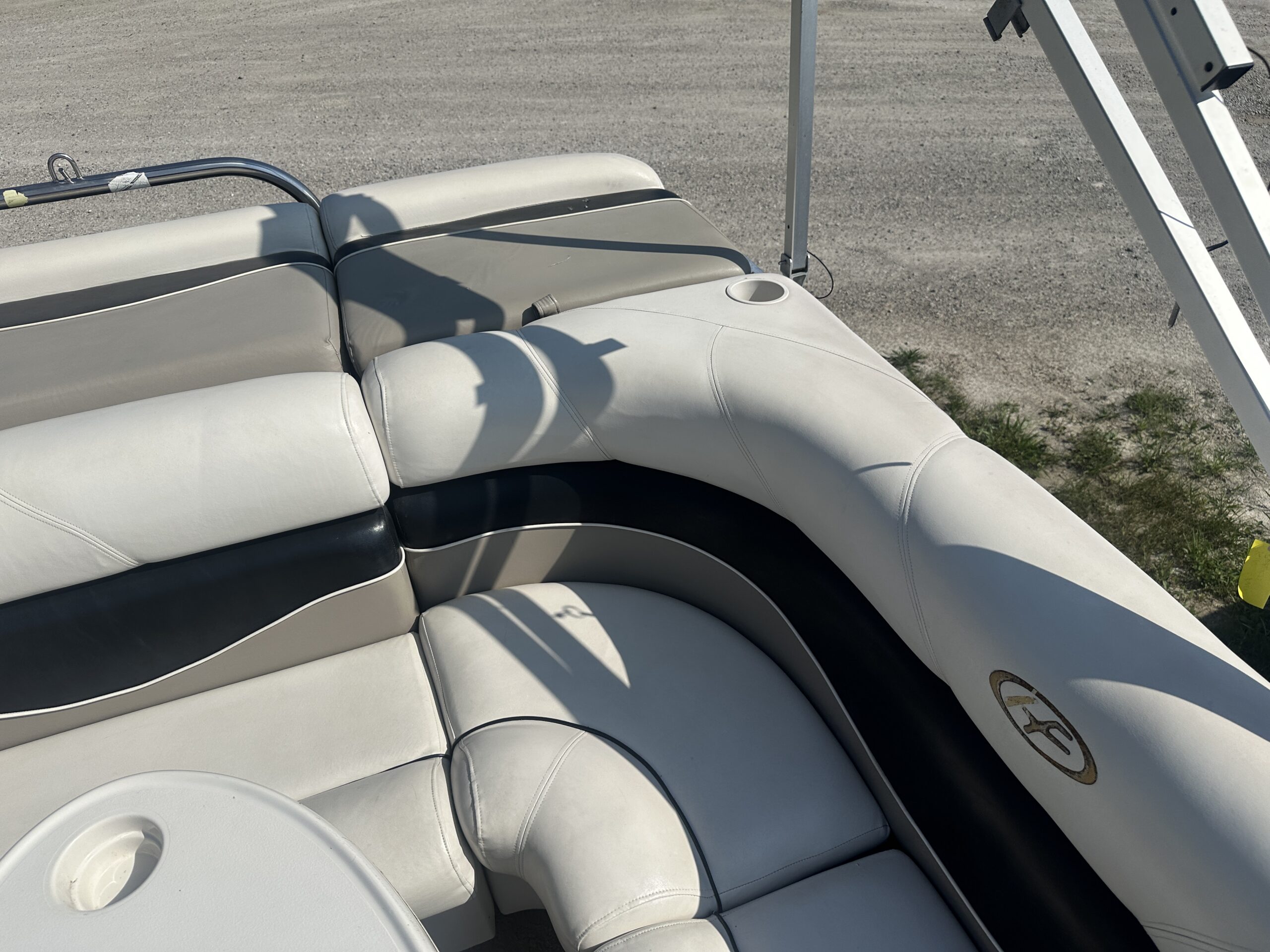 2005 Harris Royal 260  Mercury 60hp