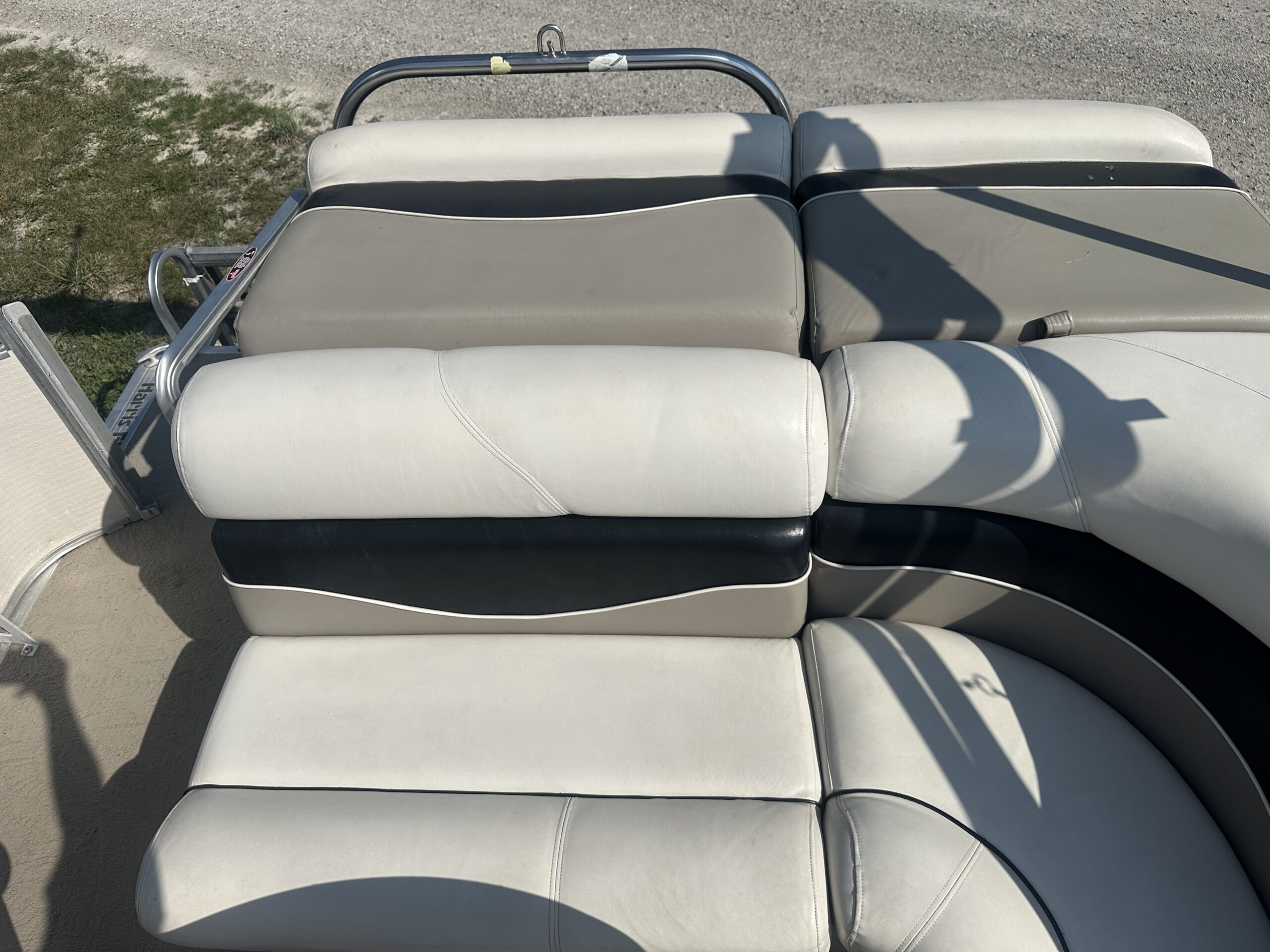 2005 Harris Royal 260  Mercury 60hp