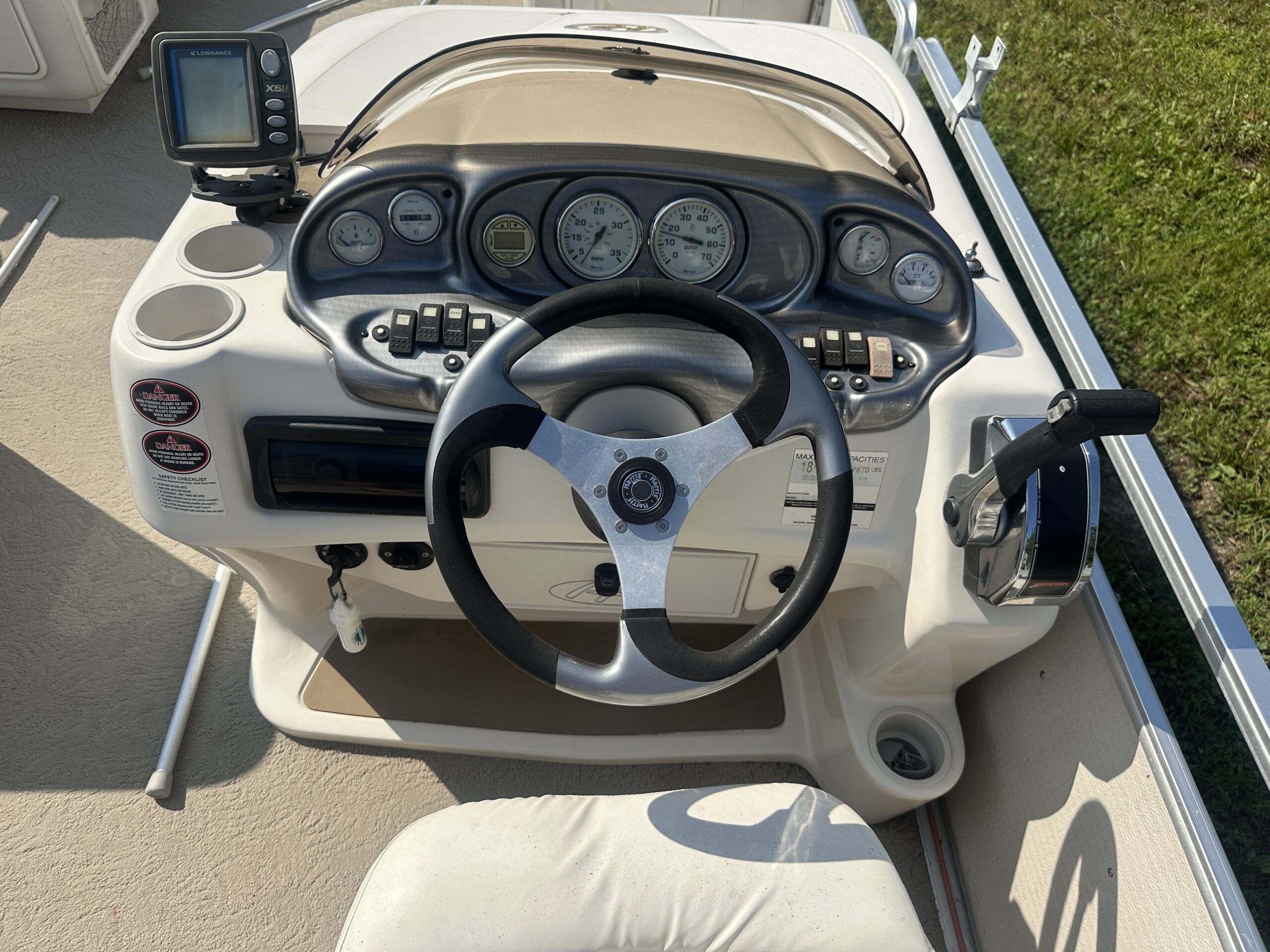 2005 Harris Royal 260  Mercury 60hp