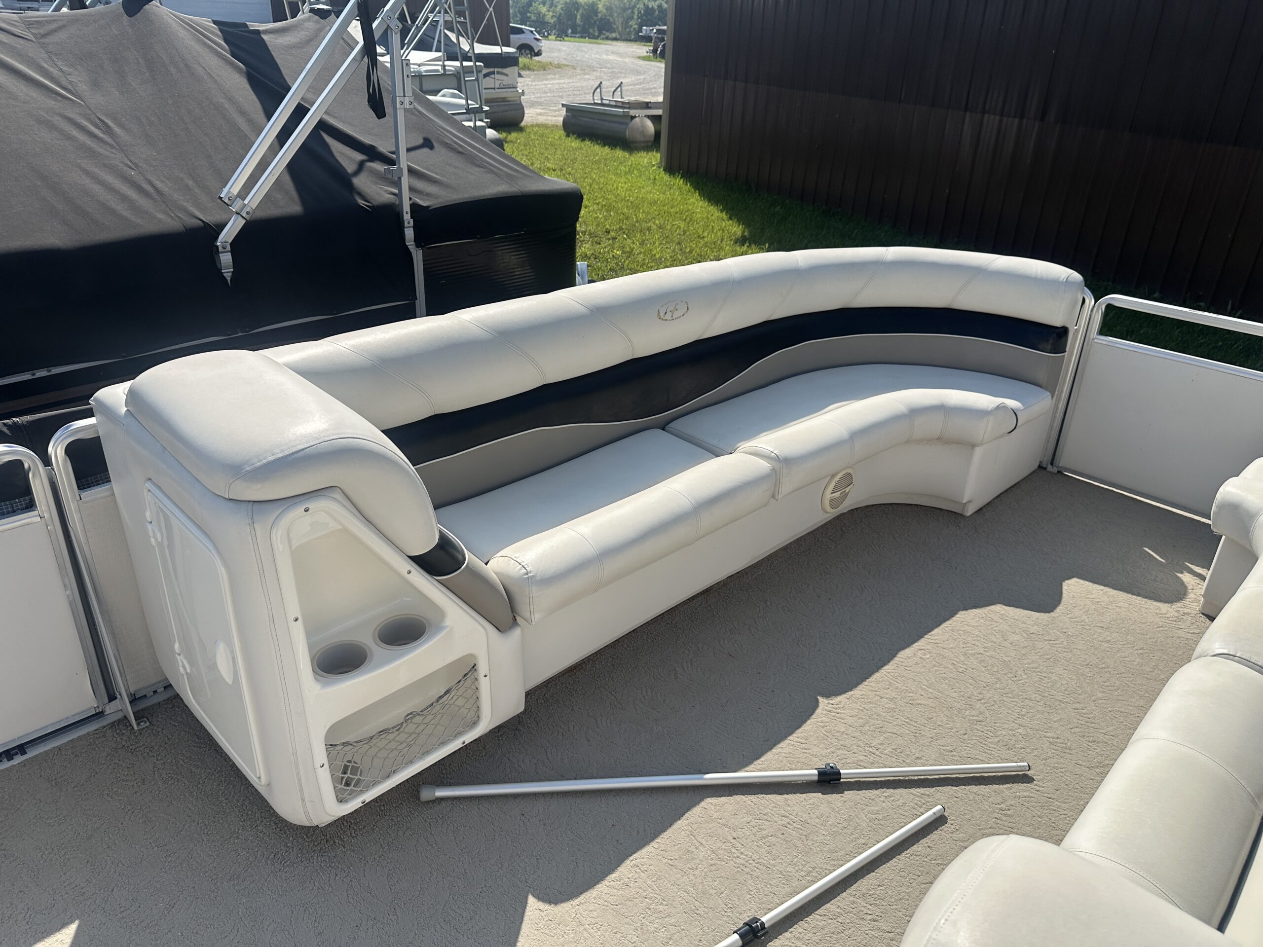 2005 Harris Royal 260  Mercury 60hp