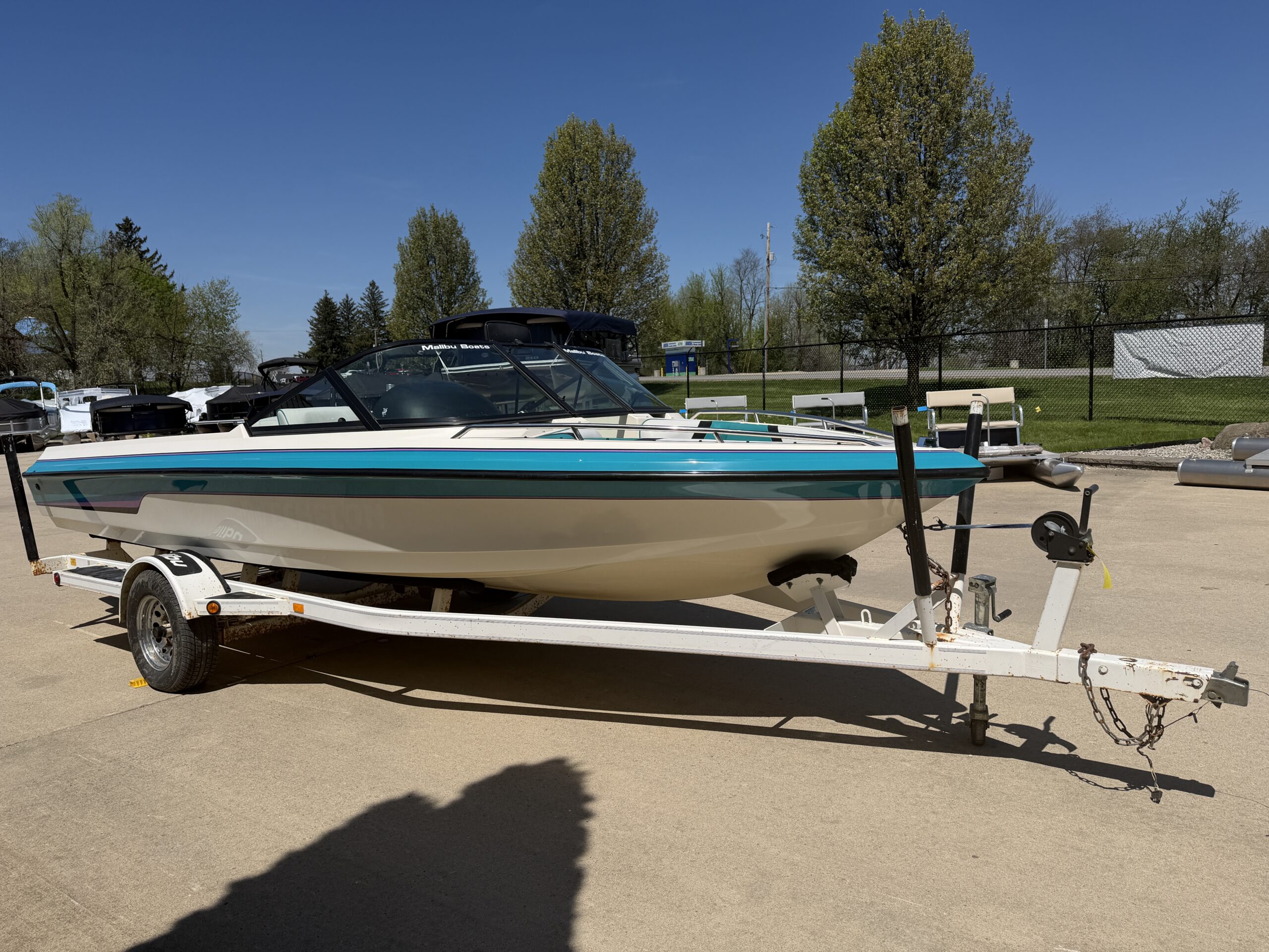 1995 Malibu Echelon Open Bow