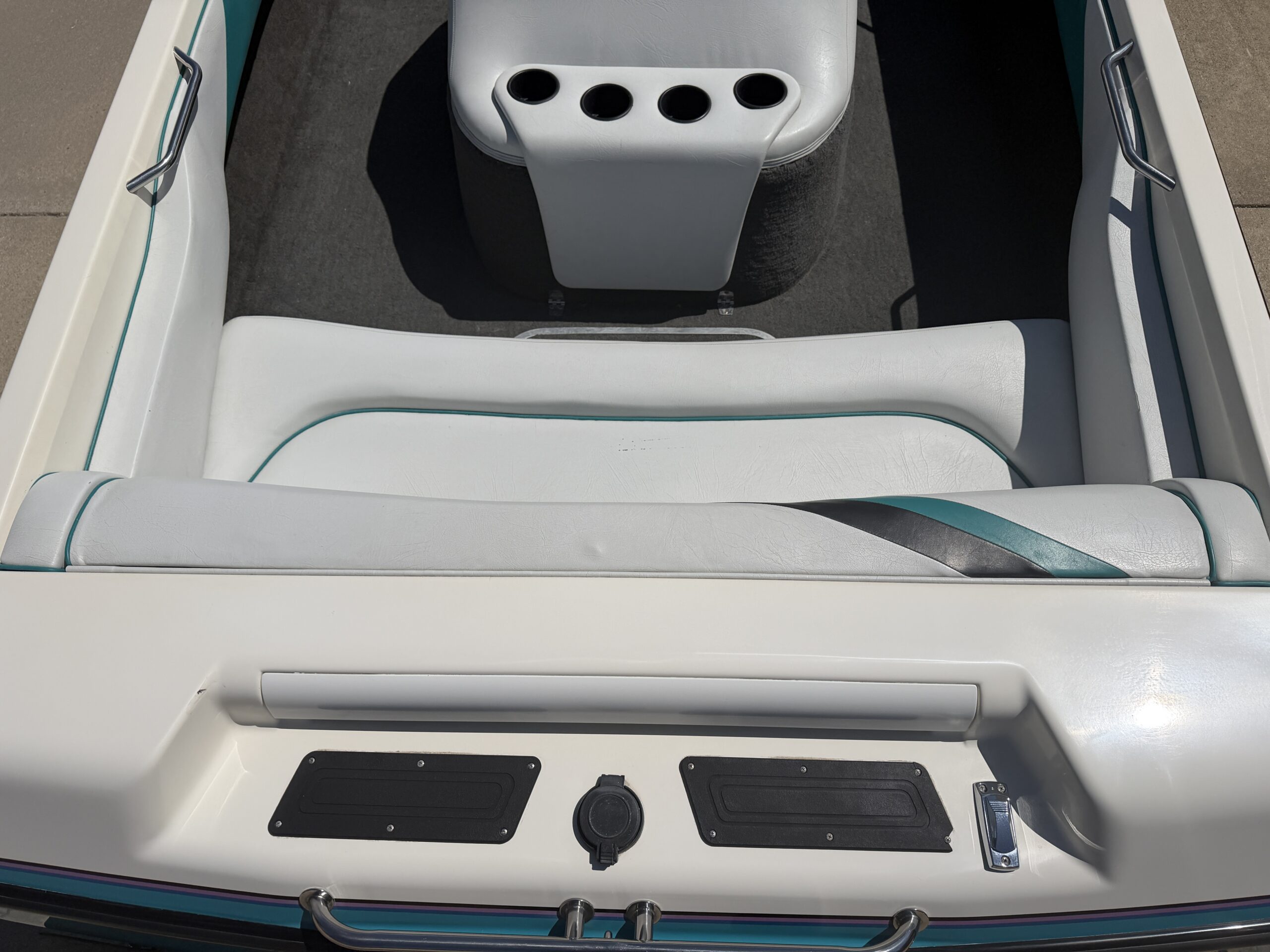 1995 Malibu Echelon Open Bow