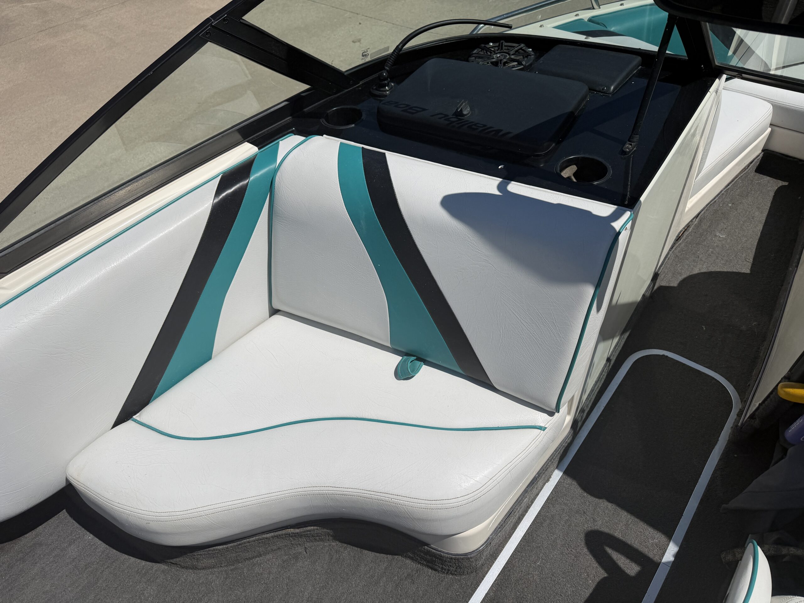 1995 Malibu Echelon Open Bow