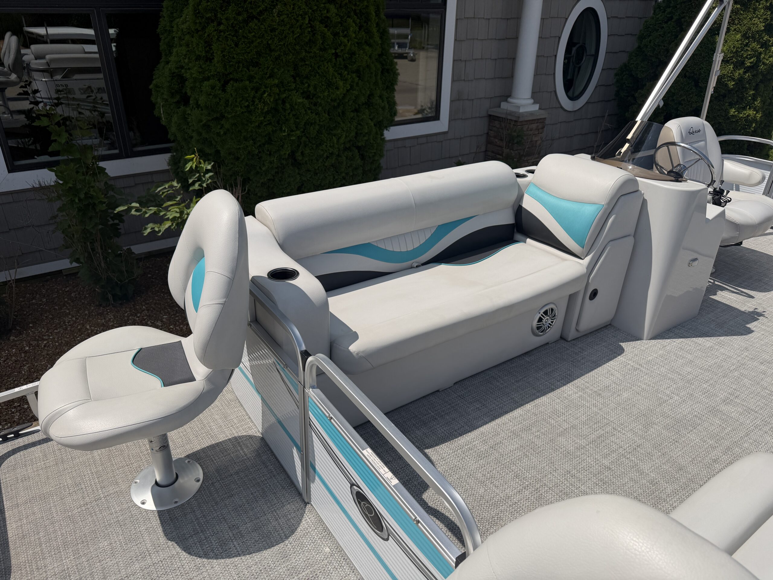 2020 Quest Edge 820  Torquedo 4.0 electric engine