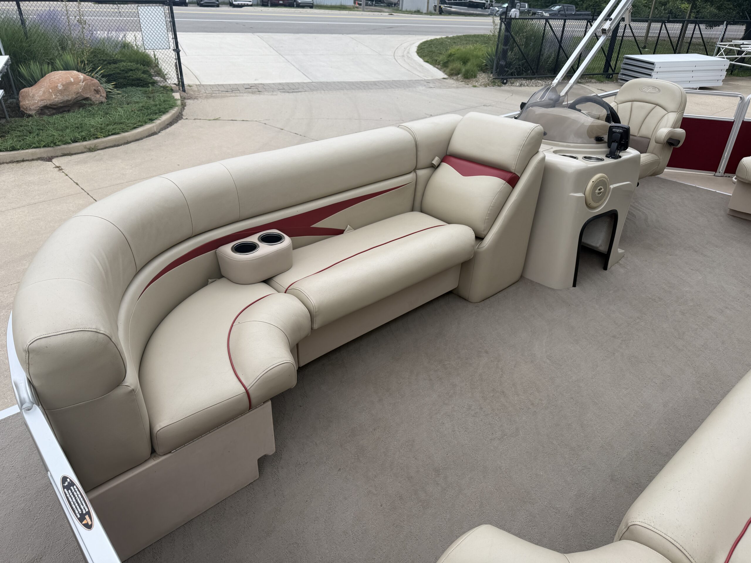 2011 Harris Cruiser 220 Mercury 60hp Single Axle trailer