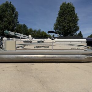 2006 Aqua Patio 22'  90hp Yamaha 4 stroke