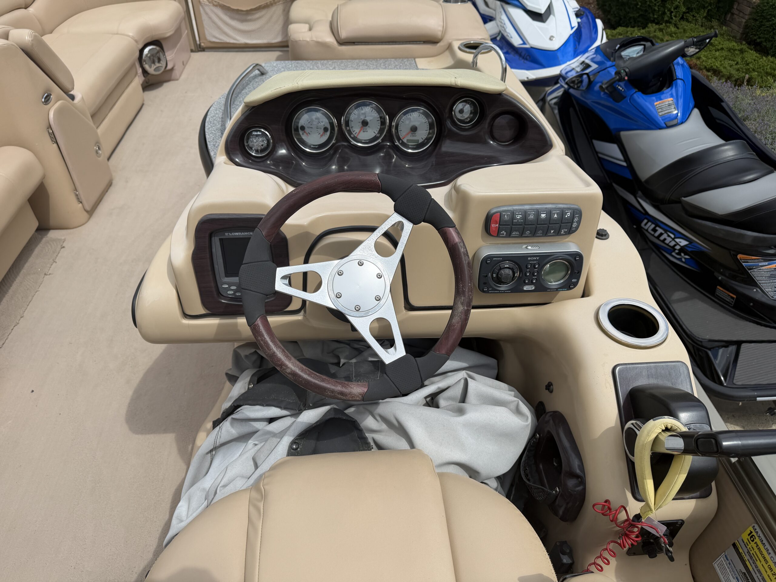 2008 San Pan 2500 Tri Toon  Yamaha150hp