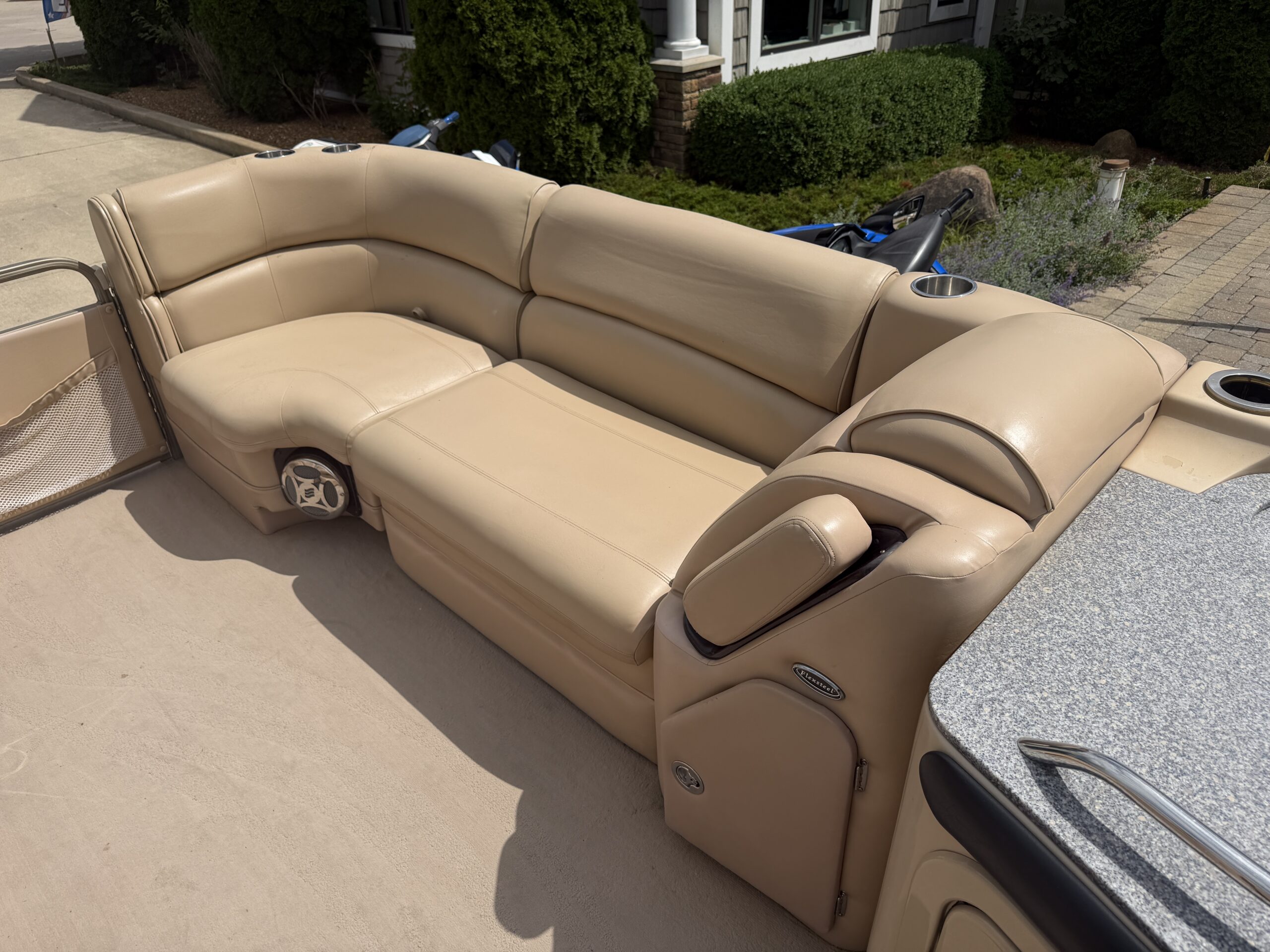 2008 San Pan 2500 Tri Toon  Yamaha150hp