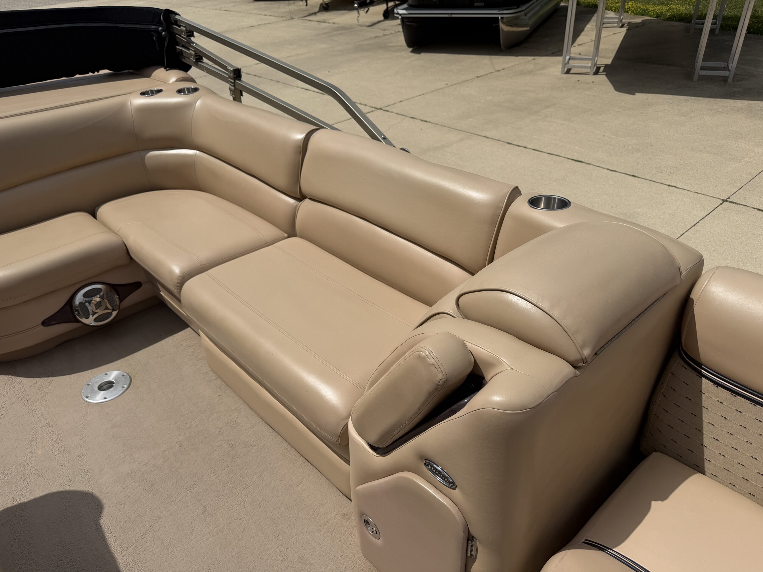 2008 San Pan 2500 Tri Toon  Yamaha150hp