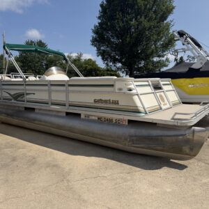 2001 Crest III 22 Mercury 40hp 4 stroke