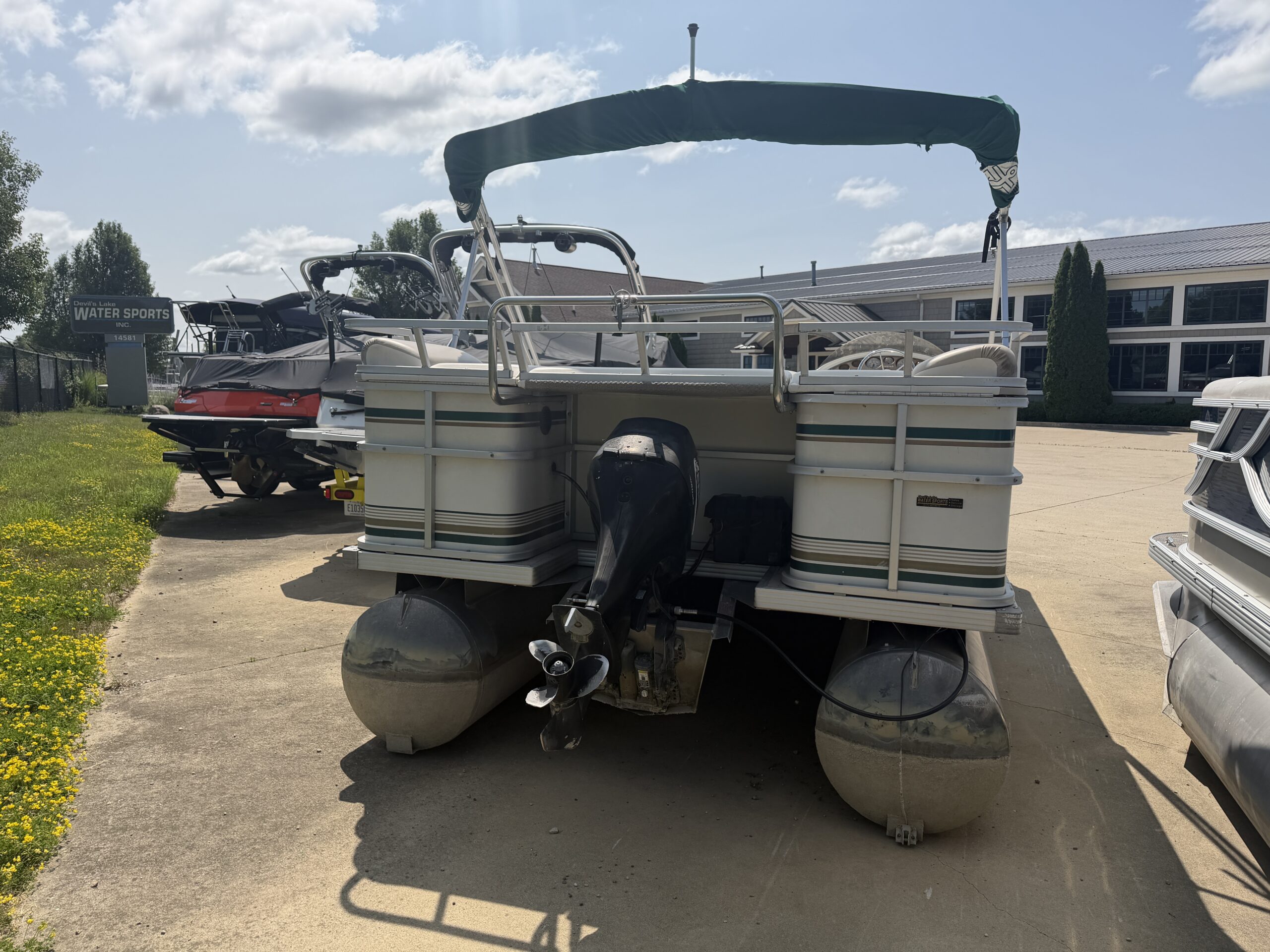 2001 Crest III 22 Mercury 40hp 4 stroke