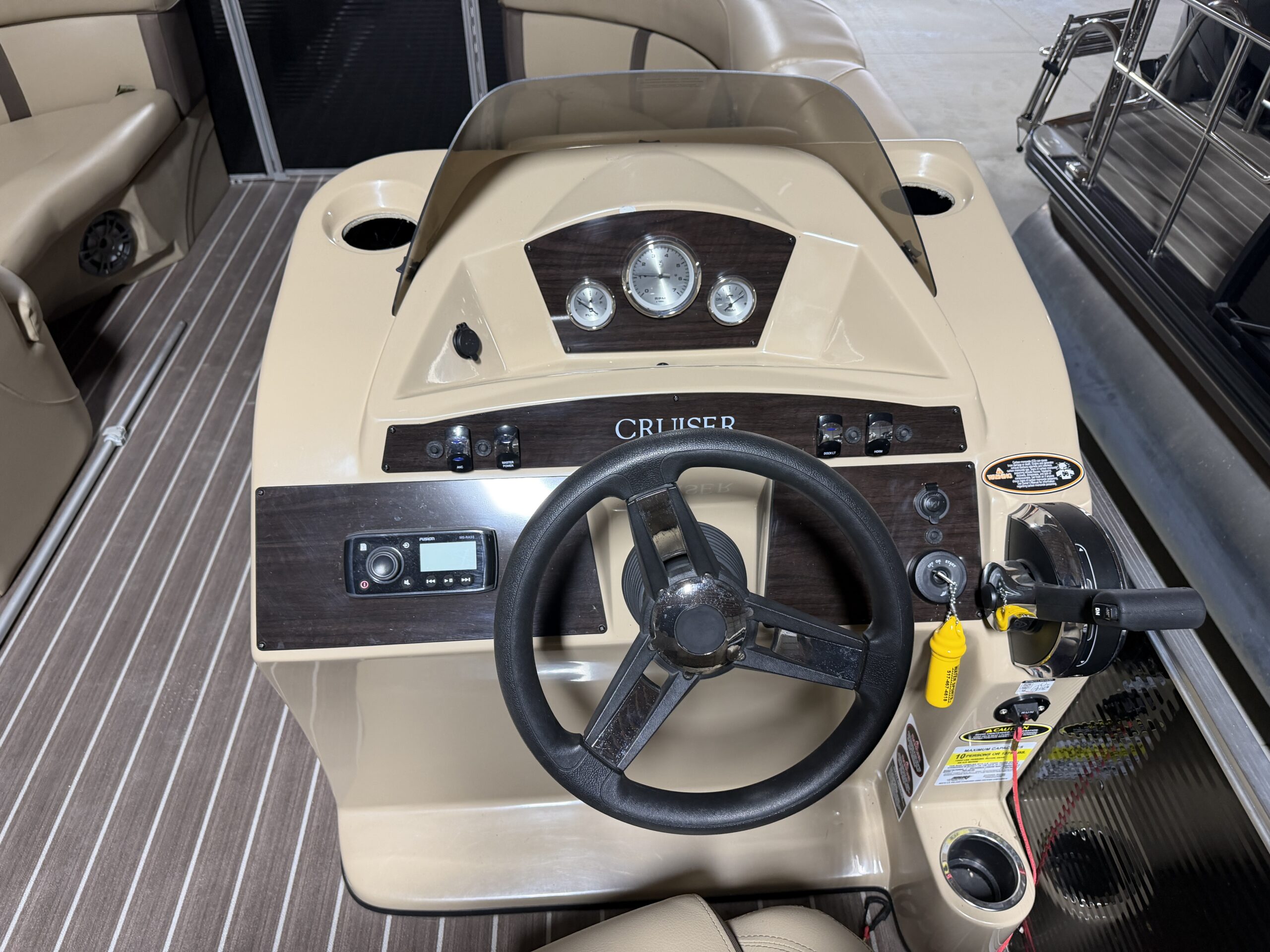2020 Harris Cruiser 210 CW  Mercury 50hp Command Thrust