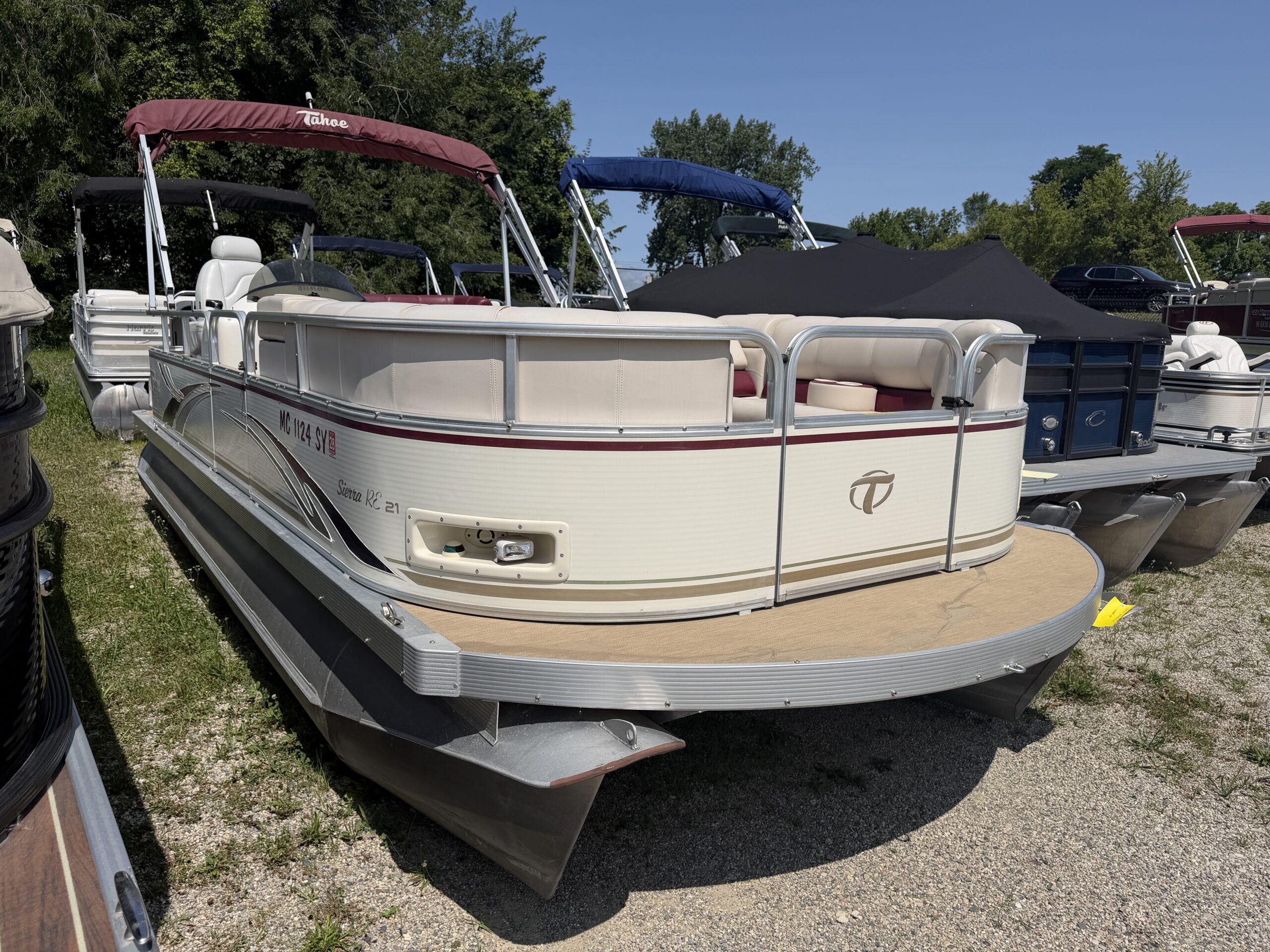 2005 Tahoe Sierra 21  Mercury 60hp EFI 4 Stroke