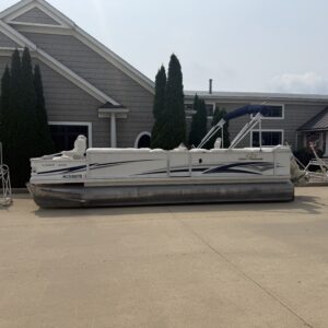 2008 Crest II XRS 25' Tri Toon Honda 225hp