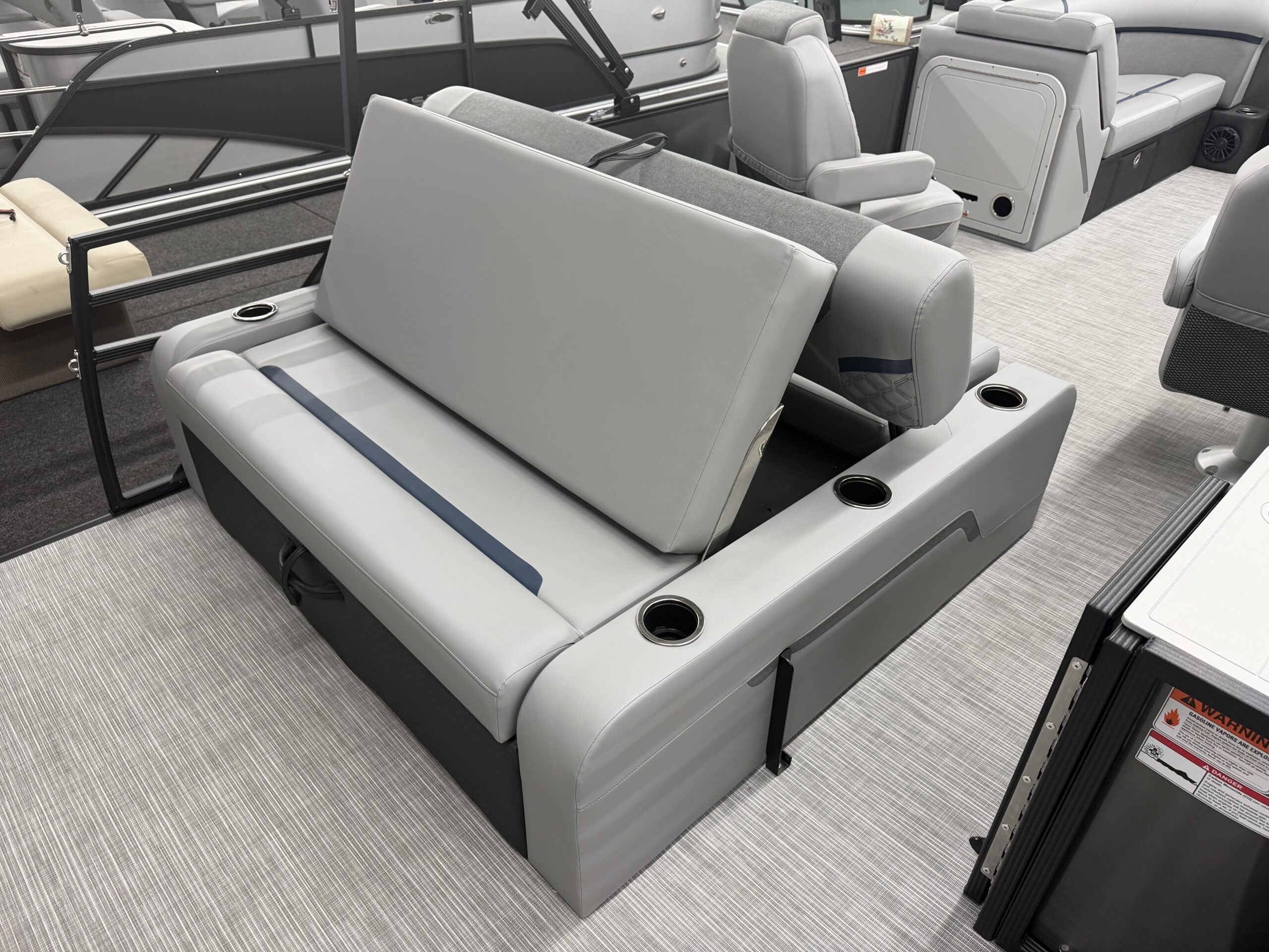 2027 Crest Conquest 230 SLSC  Mercury 115hp Command Thrust