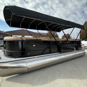 2025 Crest Classic 220 L-Group  Mercury 115hp  Easy Cover  Dealer Demo