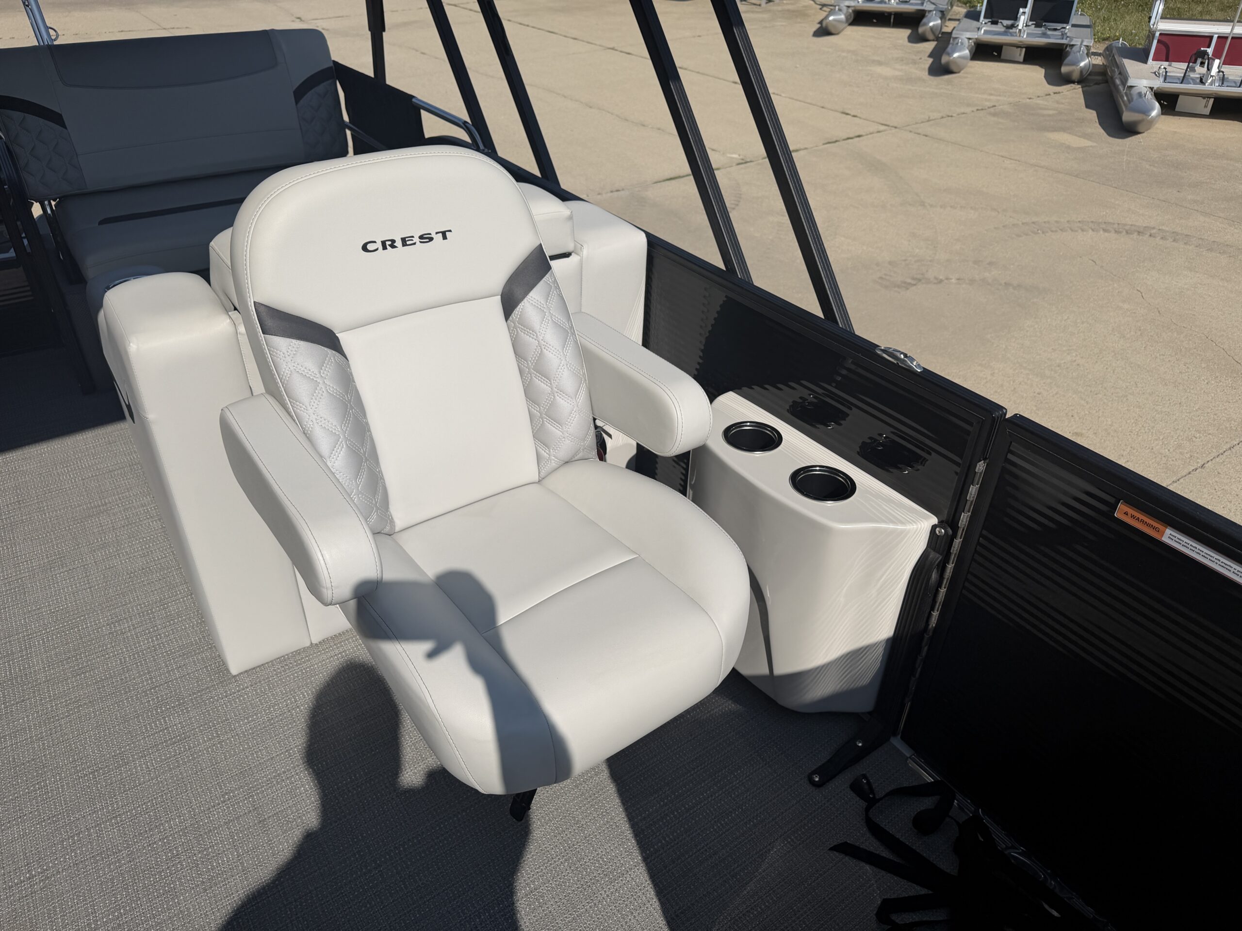 2025 Crest Classic 220 SLRC  Mercury 115hp  Easy Cover & Sea Legs