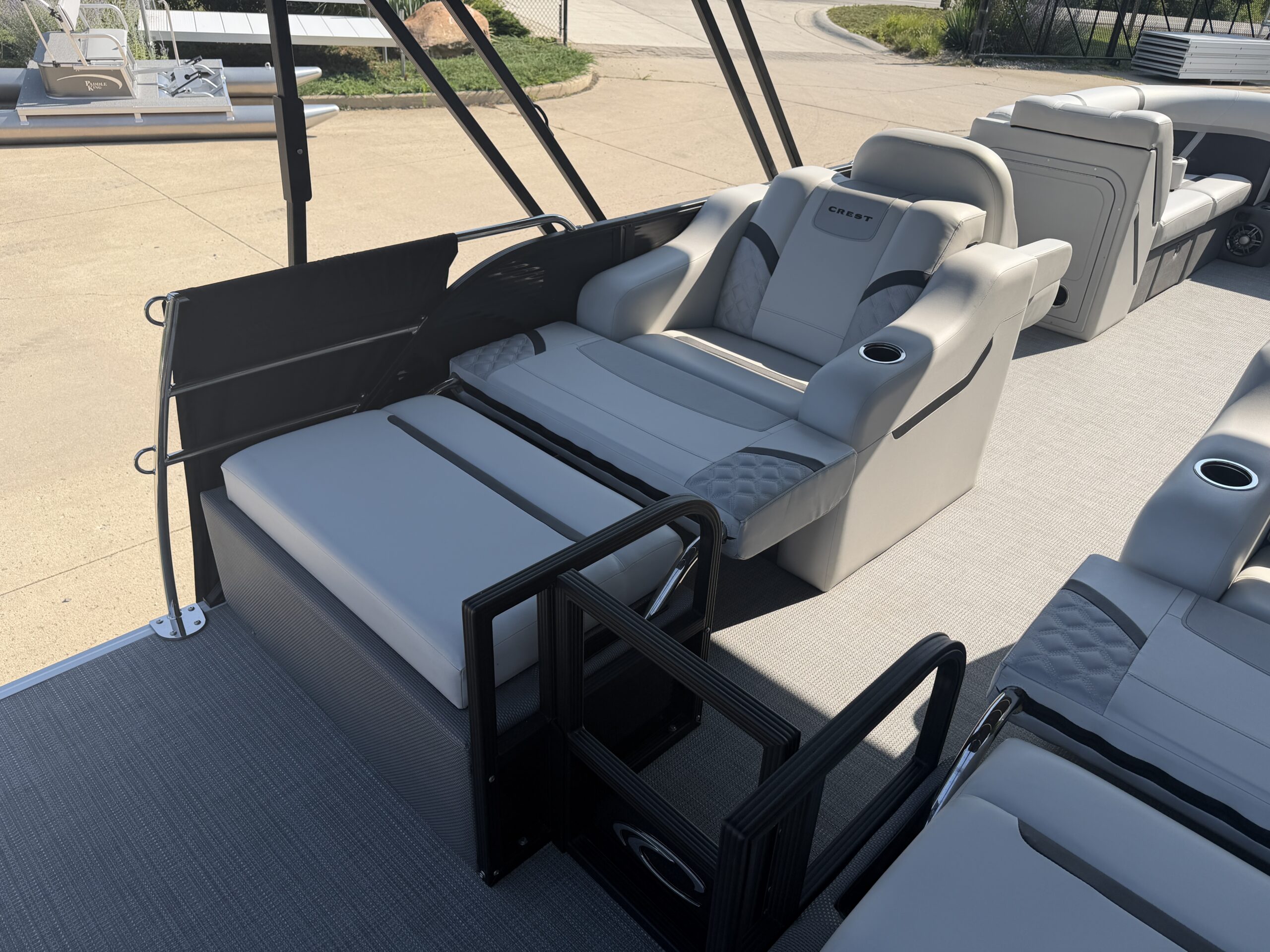 2025 Crest Classic 220 SLRC  Mercury 115hp  Easy Cover & Sea Legs