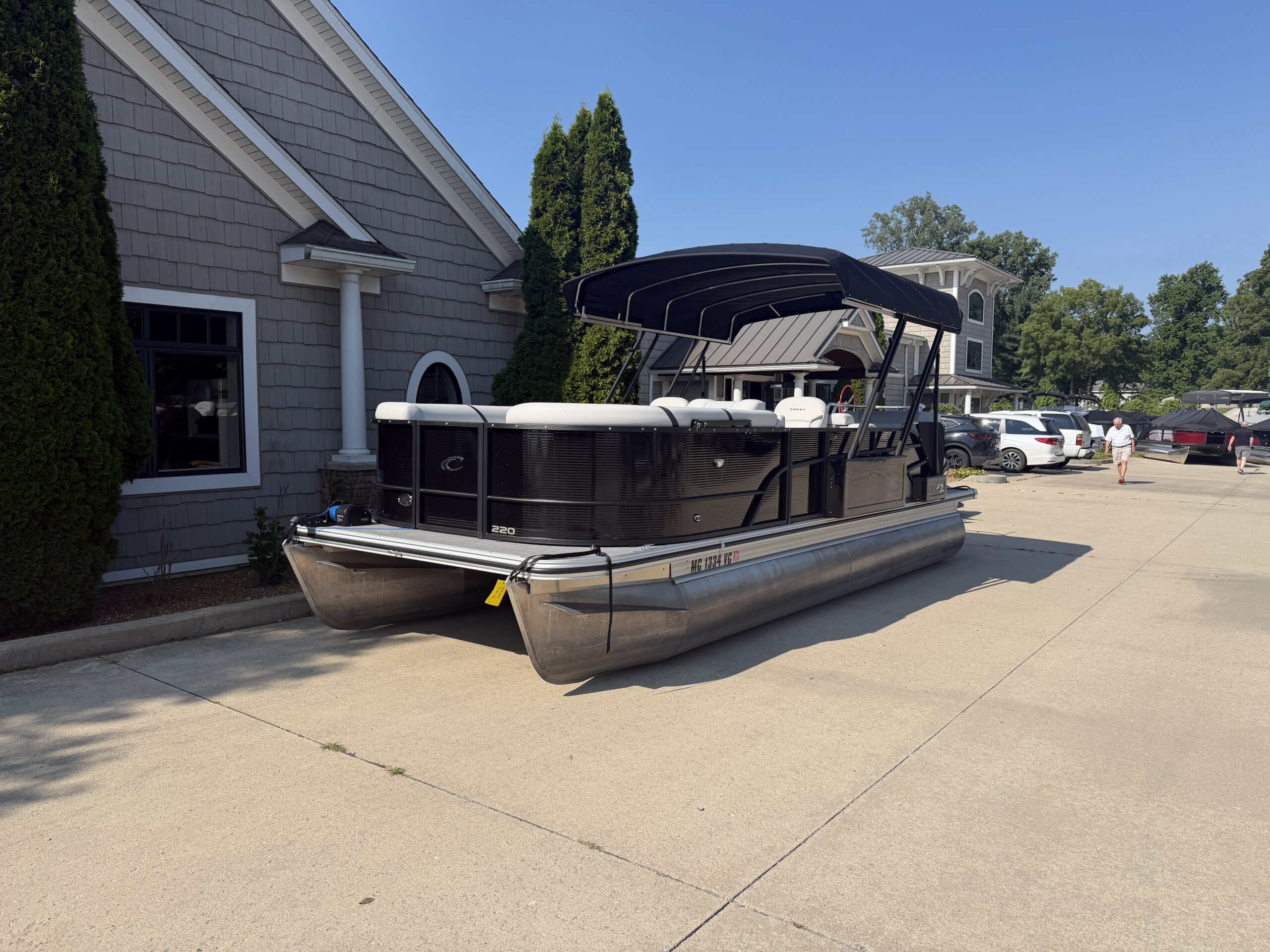 2025 Crest Classic 220 SLRC  Mercury 115hp  Easy Cover & Sea Legs