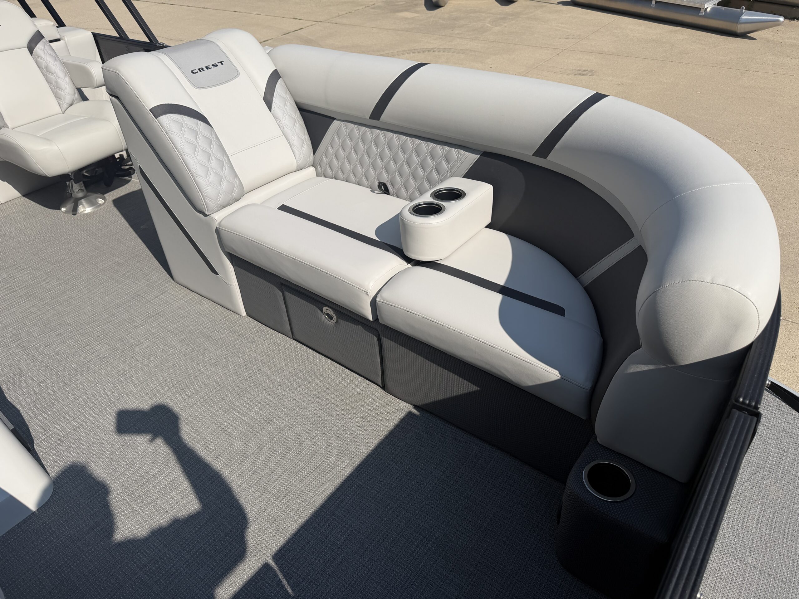2025 Crest Classic 220 SLRC  Mercury 115hp  Easy Cover & Sea Legs