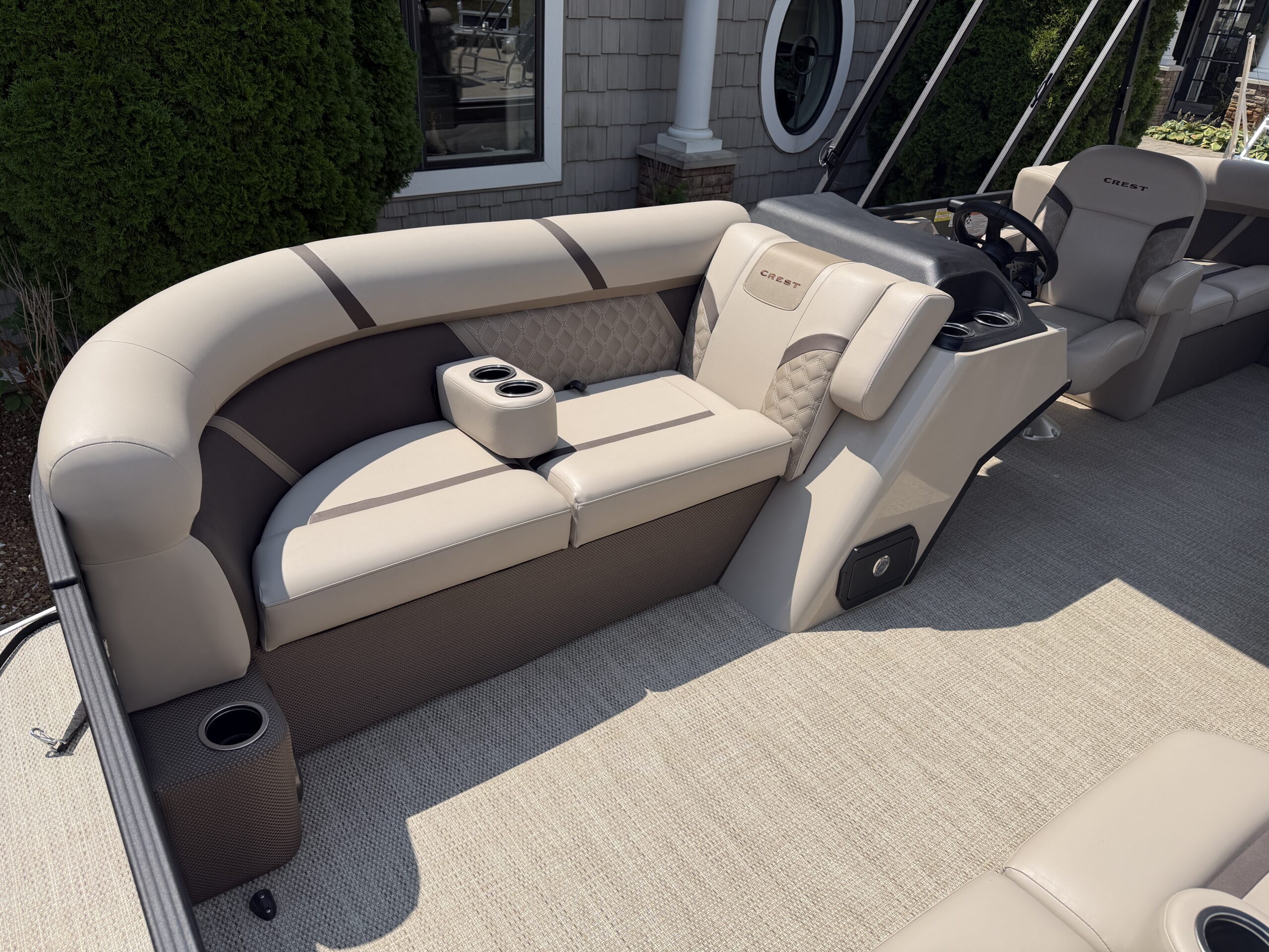 2025 Crest Classic 200 SLC  Mercury 60hp  Easy Cover