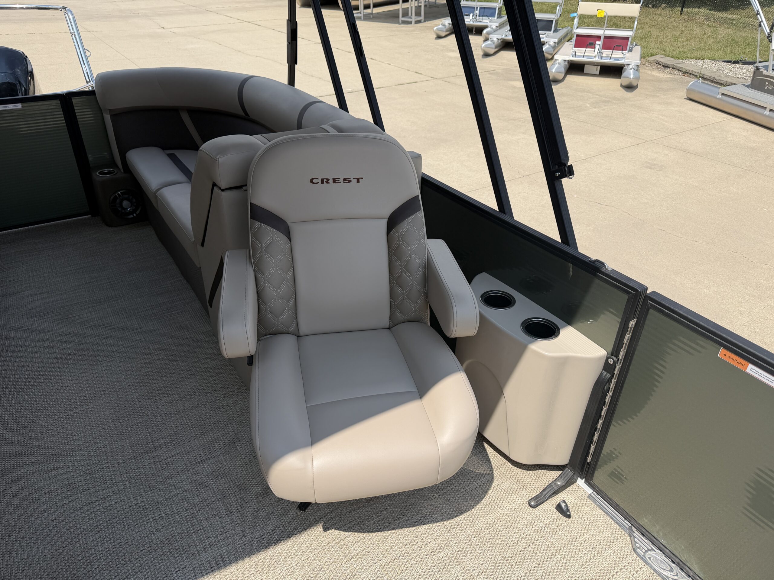 2025 Crest Classic 200 SLC  Mercury 60hp  Easy Cover