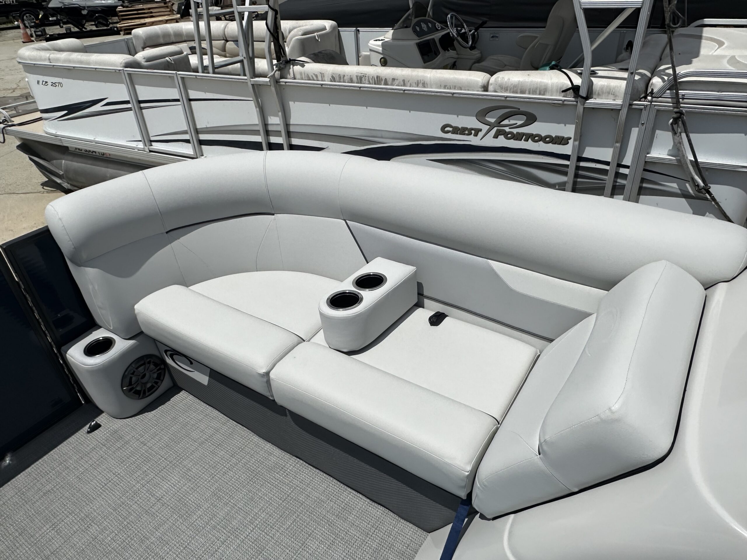 2022 Crest Classic LX 200 SLC Tri Toon  Mercury 150hp