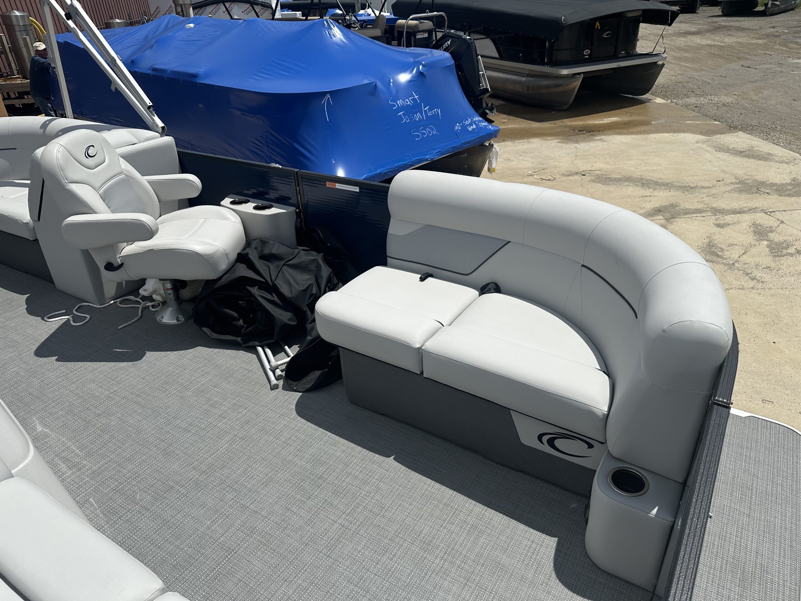 2022 Crest Classic LX 200 SLC Tri Toon  Mercury 150hp
