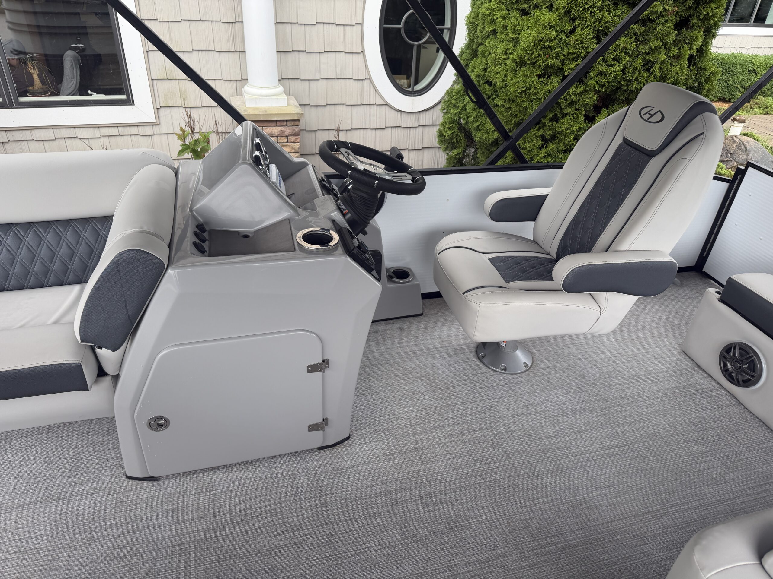 2023 Harris Sunliner 230 SL  Mercury 115hp CT  Easy Cover
