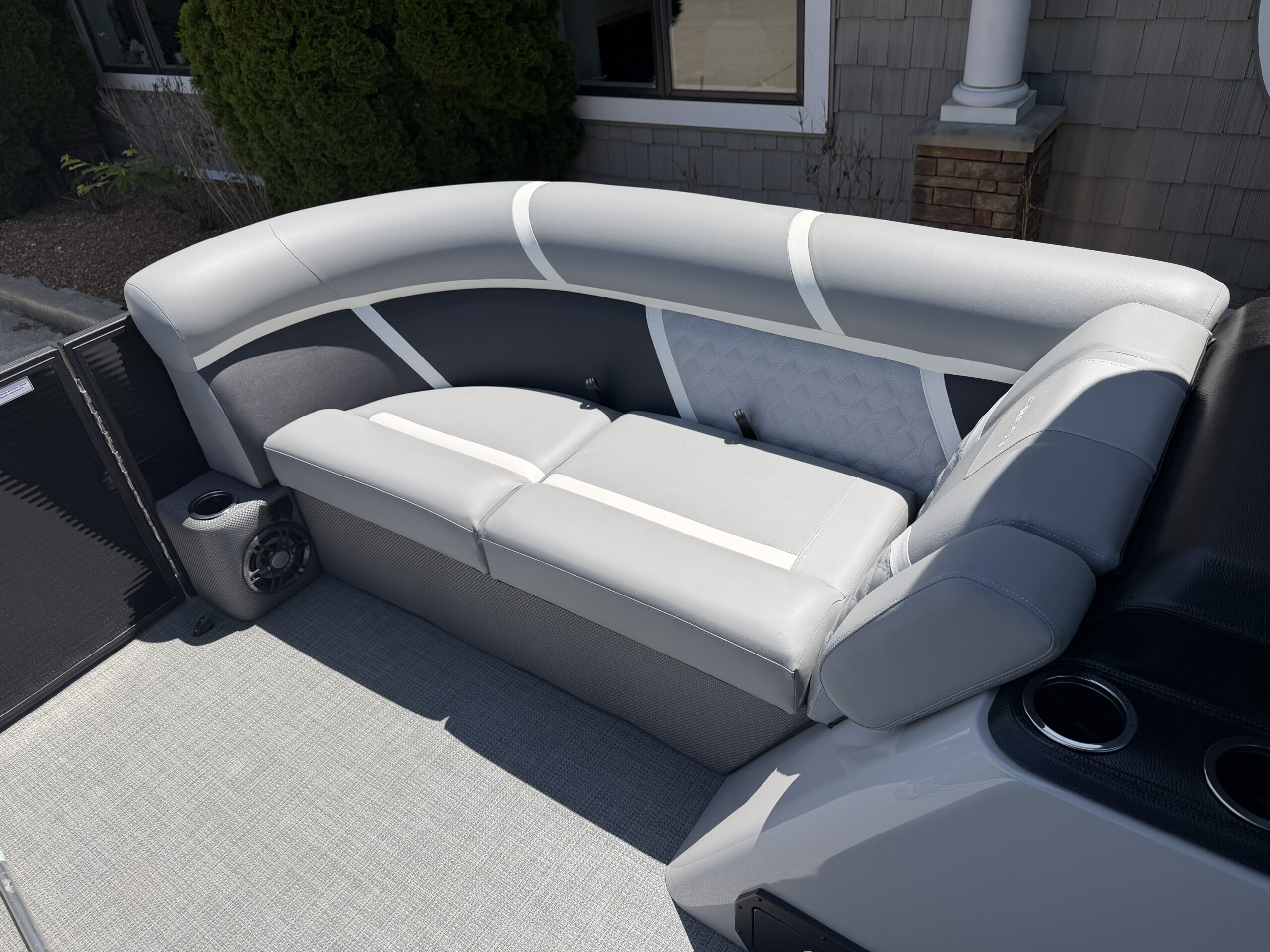2025 Crest Classic 200 L Group  Mercury 115hp Pro XS  Easy Cover