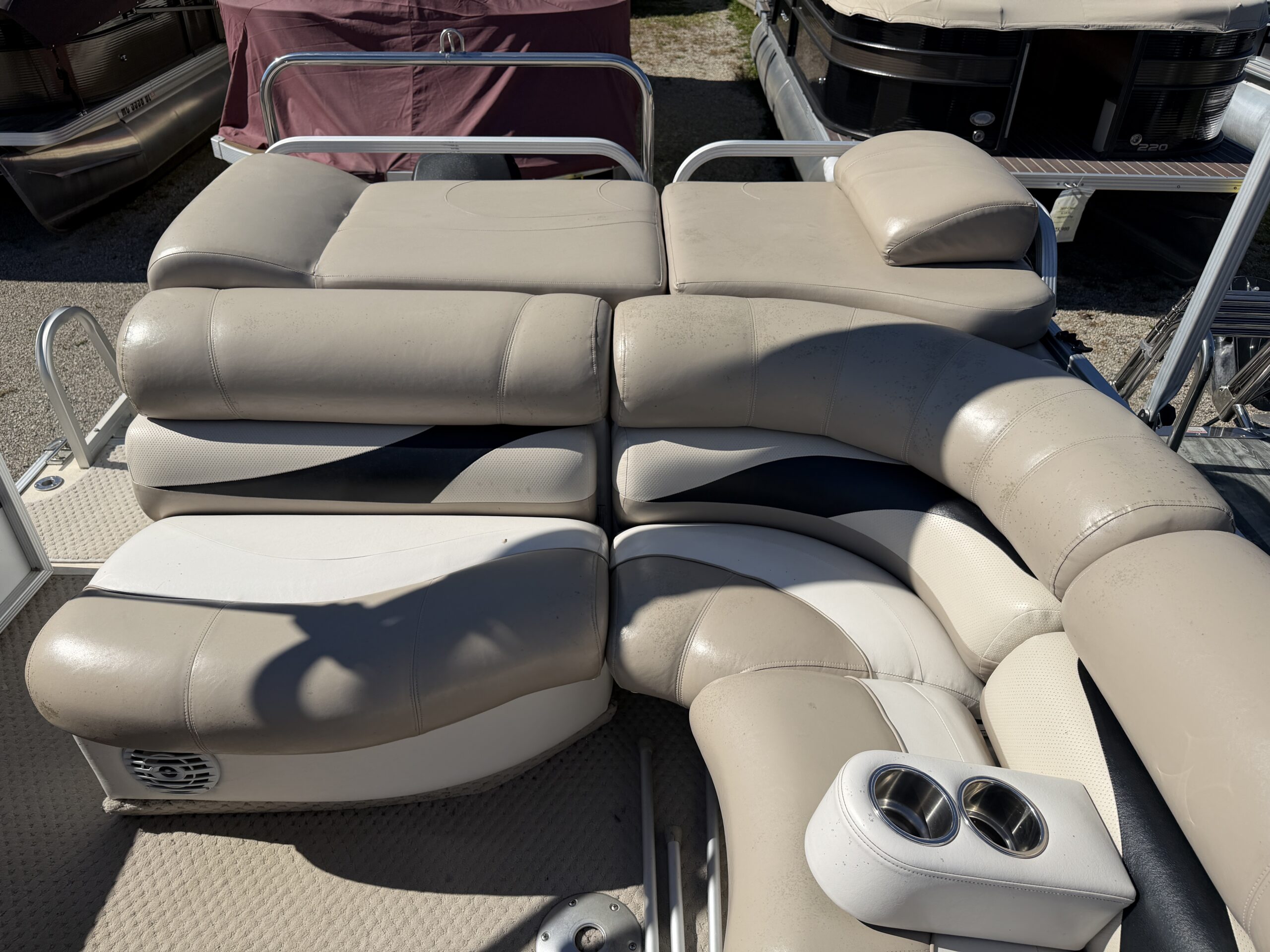 2008 Crest II 22 foot with Mercury 40hp