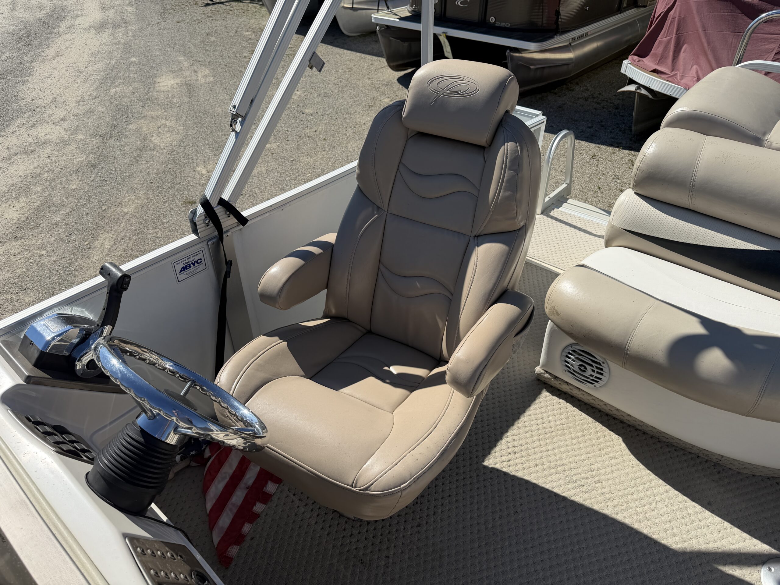 2008 Crest II 22 foot with Mercury 40hp
