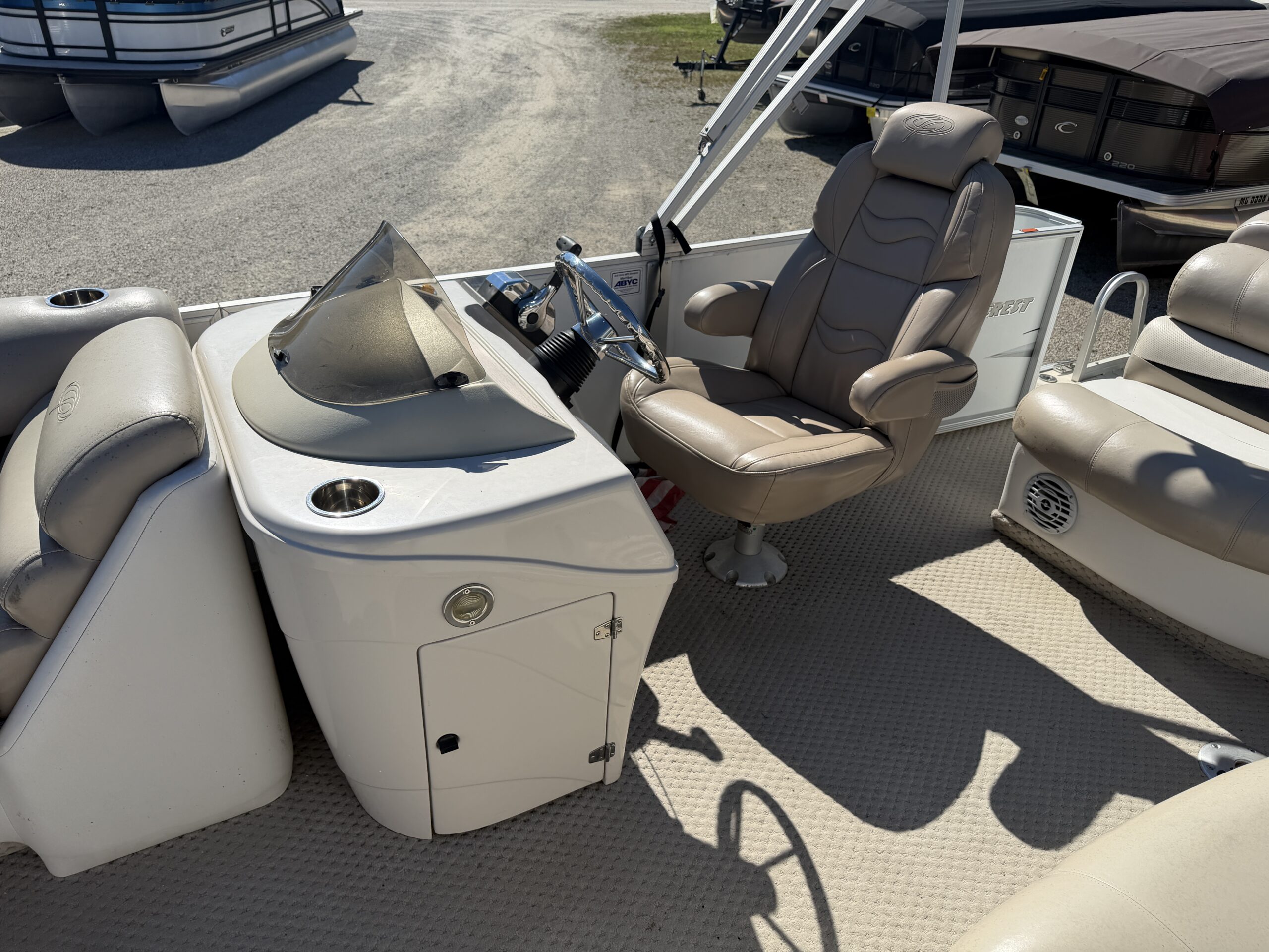 2008 Crest II 22 foot with Mercury 40hp