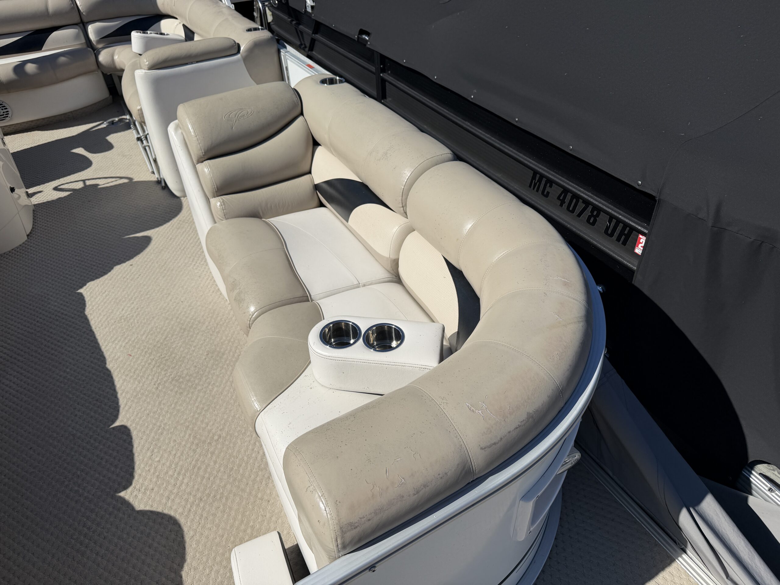 2008 Crest II 22 foot with Mercury 40hp