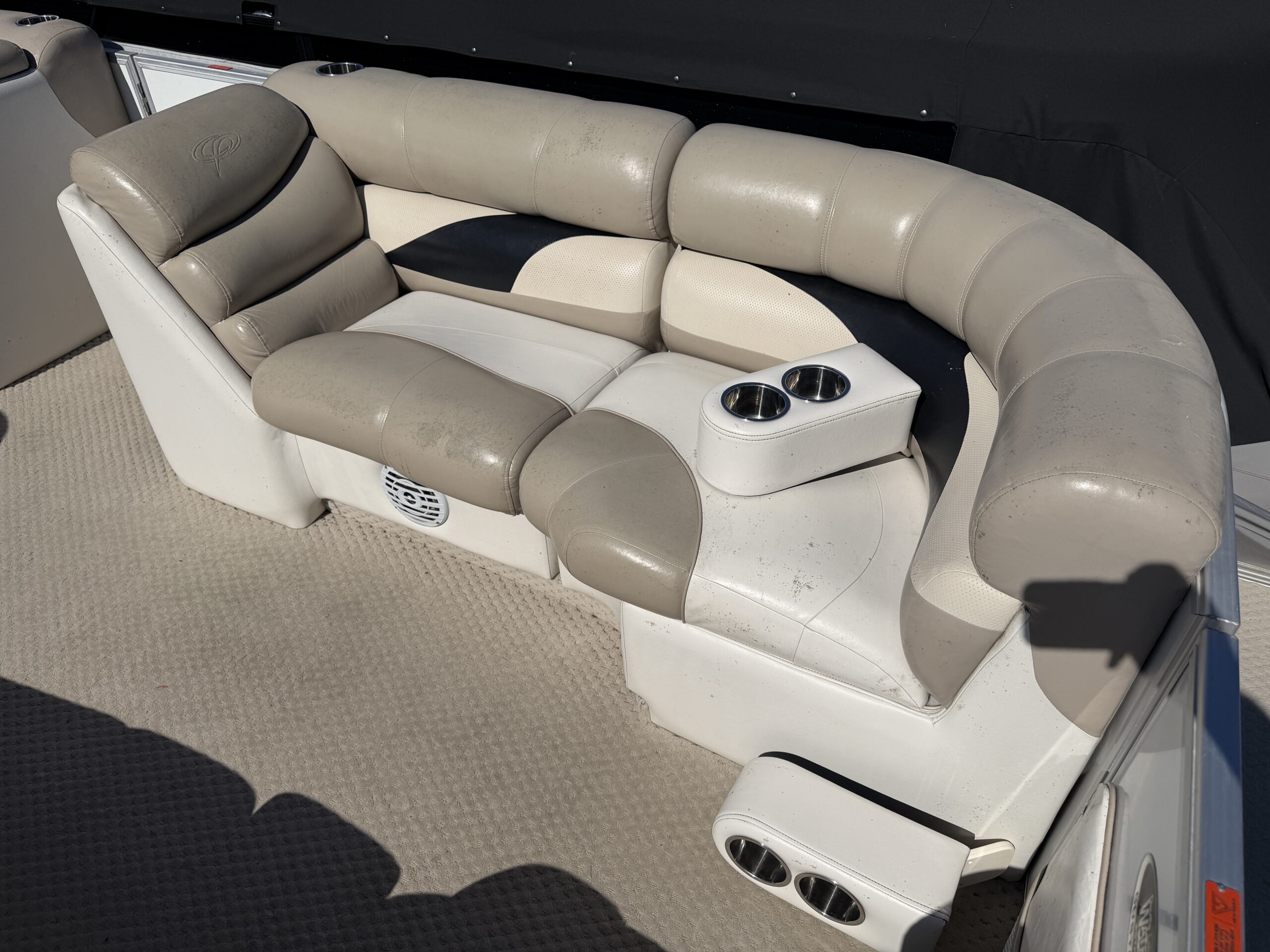 2008 Crest II 22 foot with Mercury 40hp