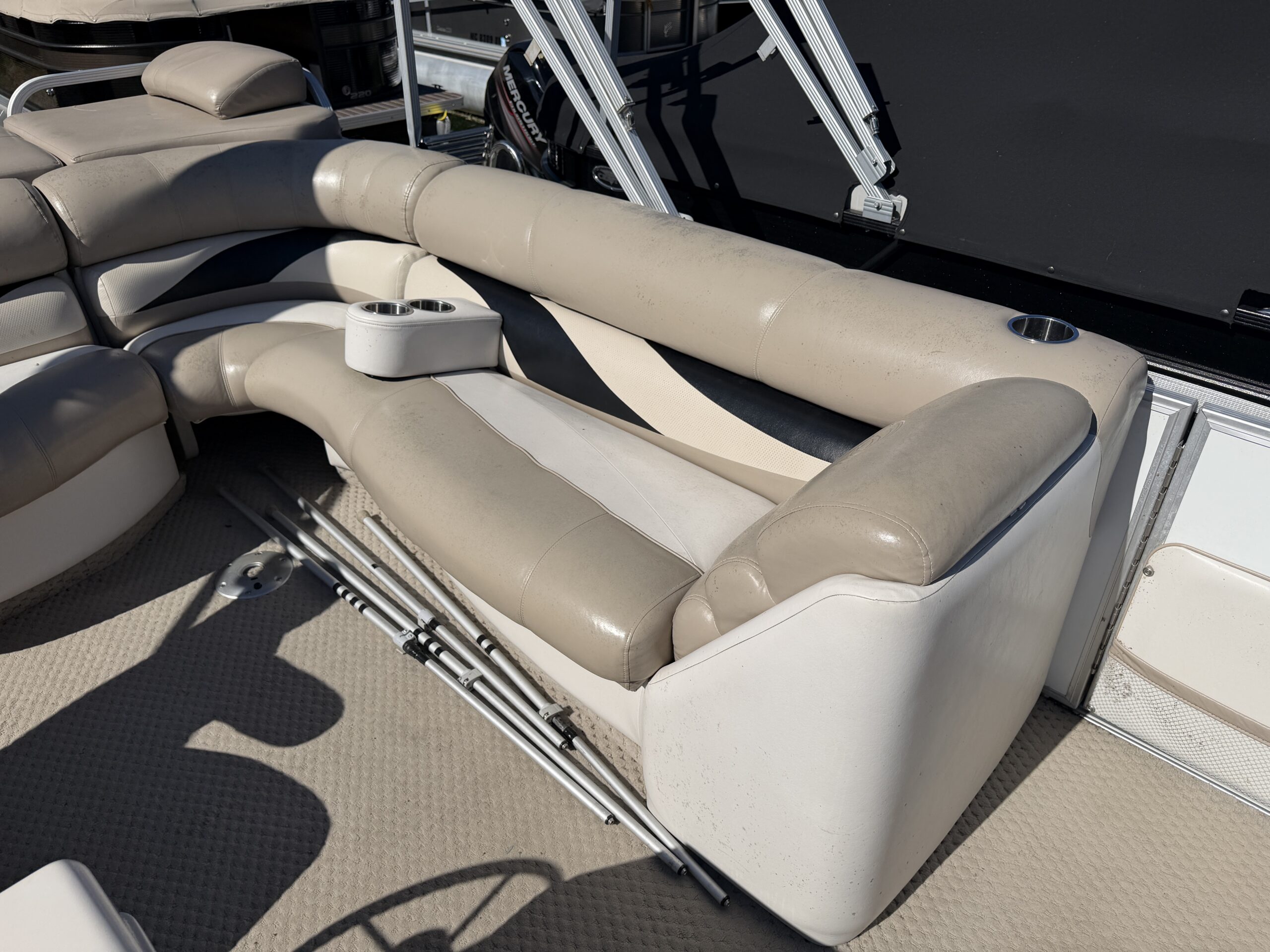 2008 Crest II 22 foot with Mercury 40hp
